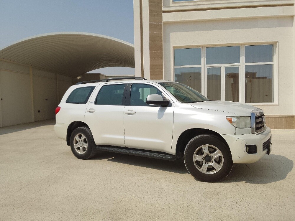 Toyota Sequoia SR5 2015 - Image 1