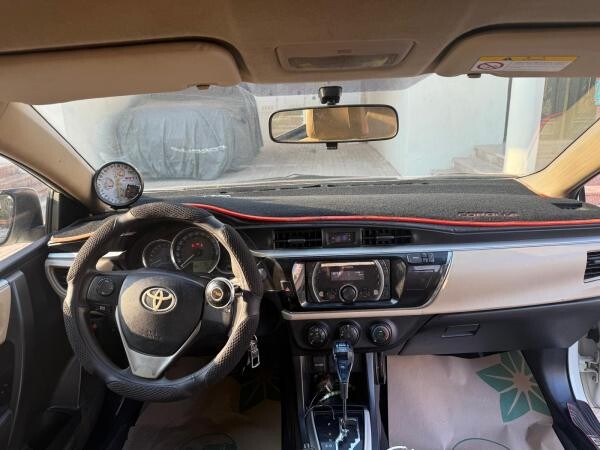 Toyota Corolla XLi 2015 - Image 4