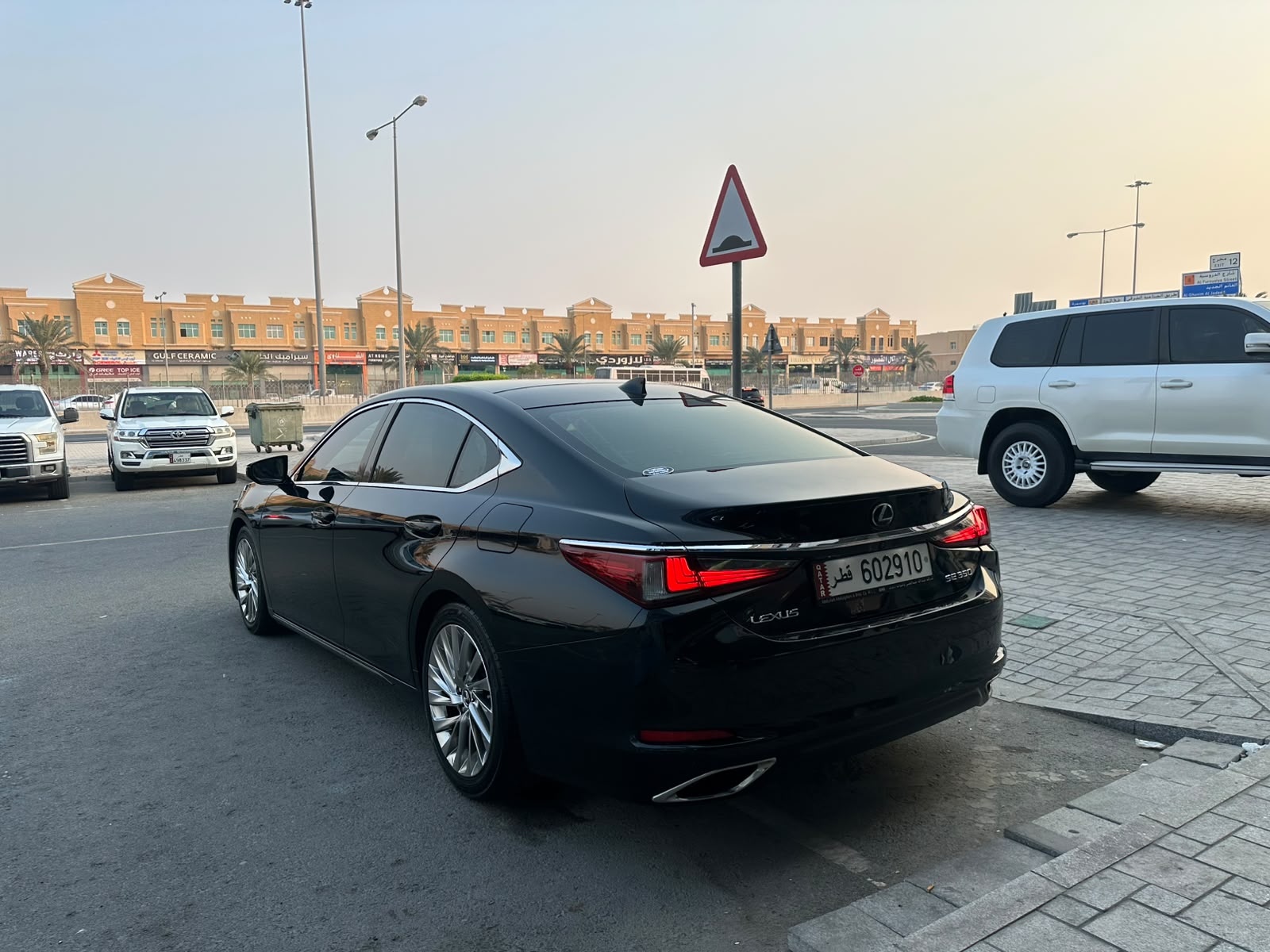 لكزس إي أس 350 2019 - Image 4
