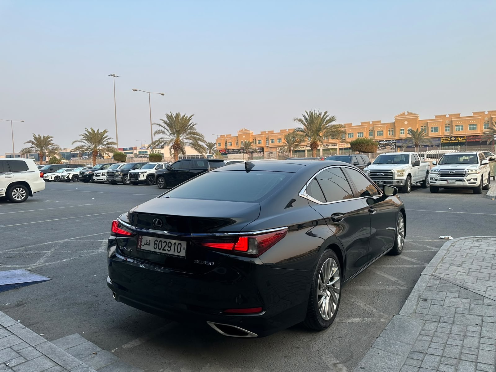 لكزس إي أس 350 2019 - Image 3