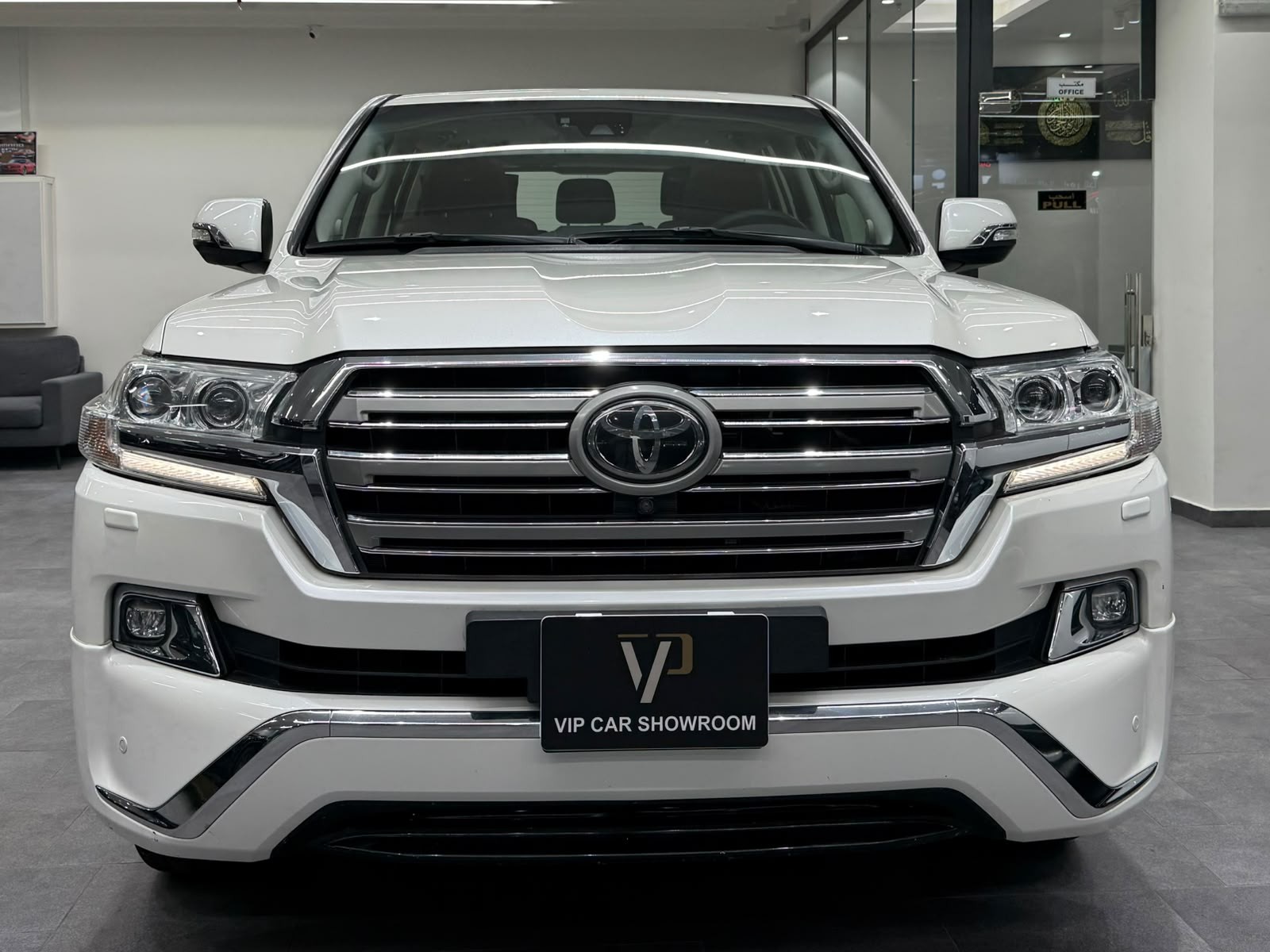 Toyota Land Cruiser VX.R 2016 - Image 2