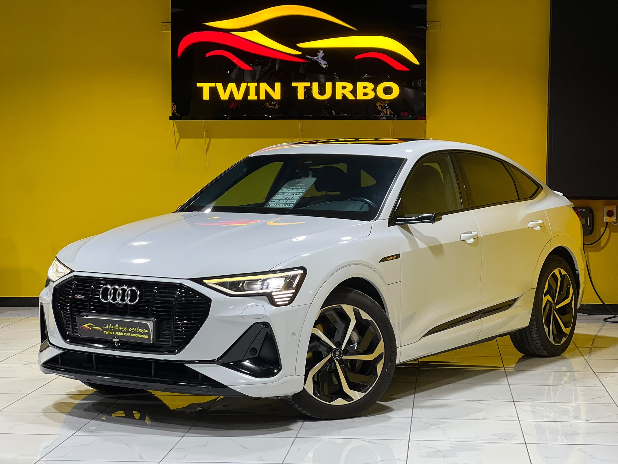 Audi E-Tron  2020 - Image 2
