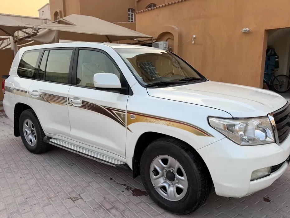 Toyota Land Cruiser GX 2010 - Image 2