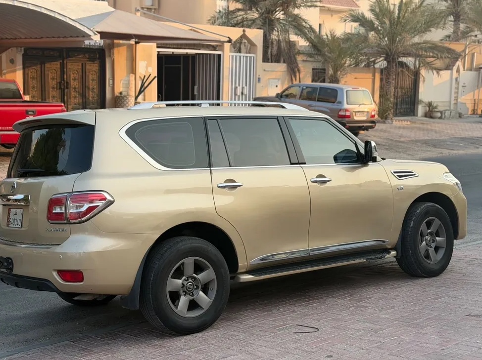 Nissan Patrol  Platinum 2014 - Image 4