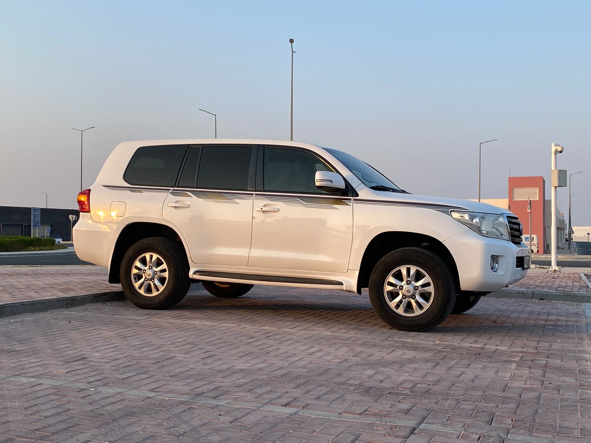 Toyota Land Cruiser GXR v8 2014