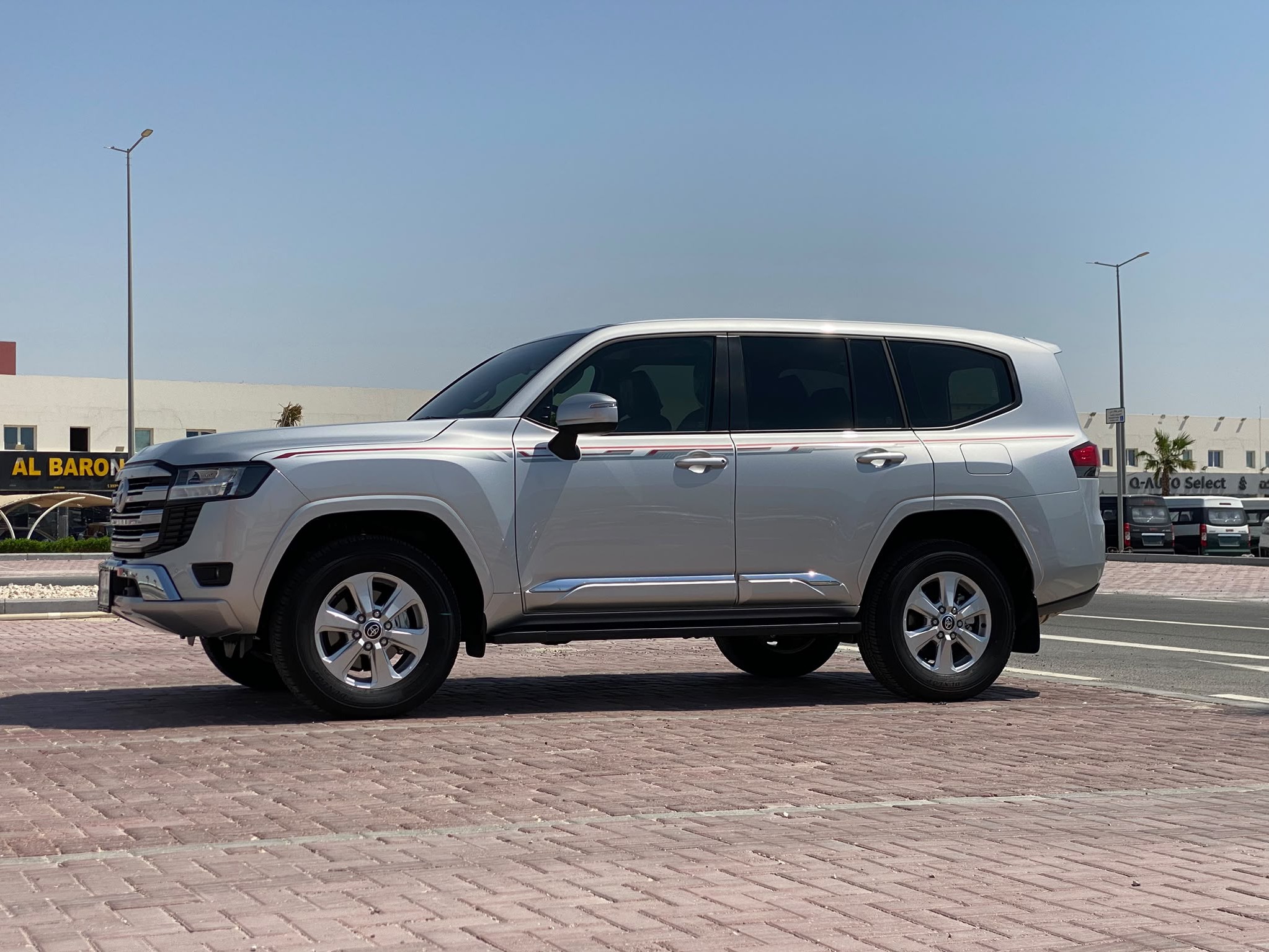Toyota Land Cruiser GX.R 2026 - Image 3
