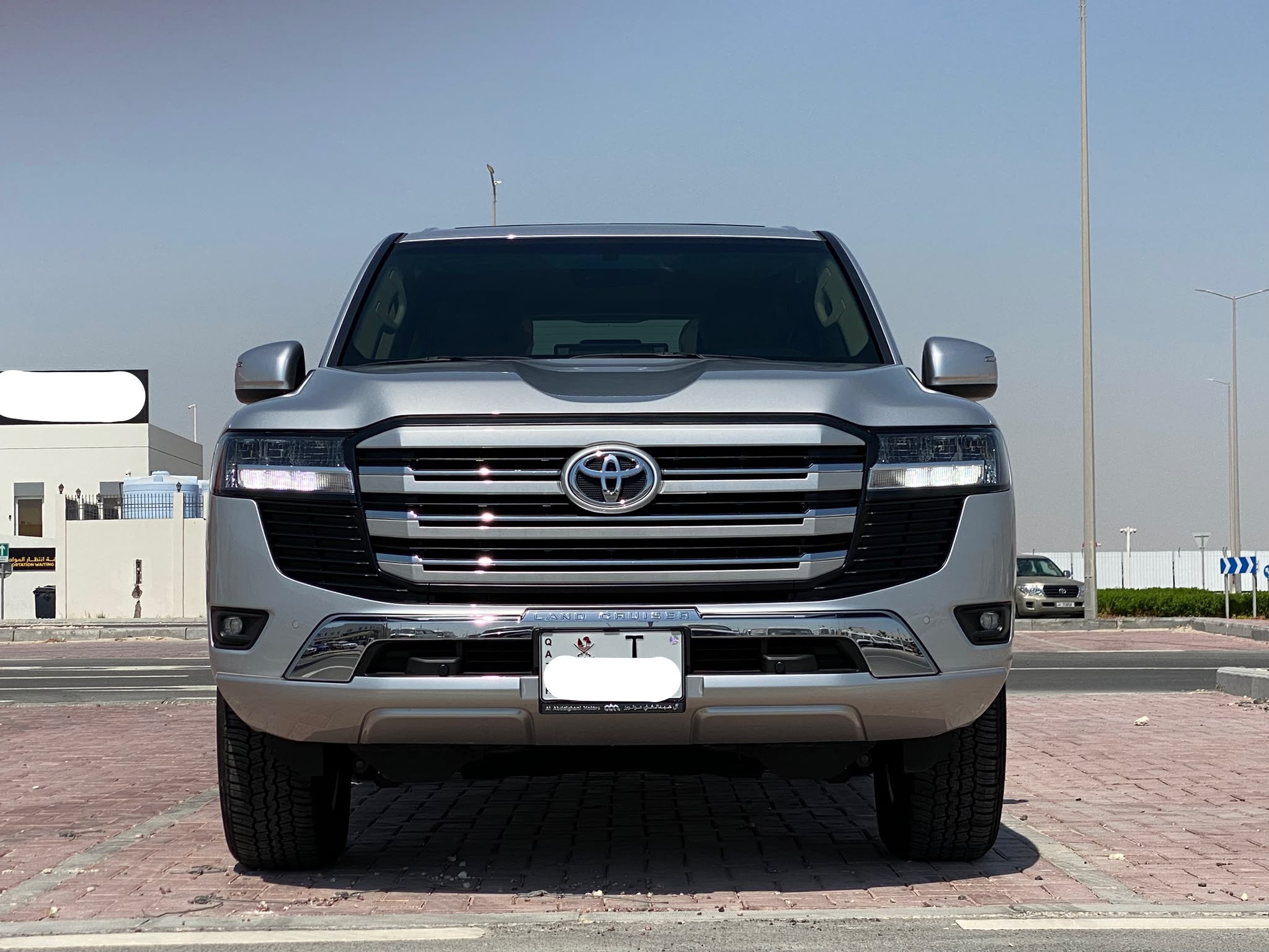 Toyota Land Cruiser GX.R 2026 - Image 2