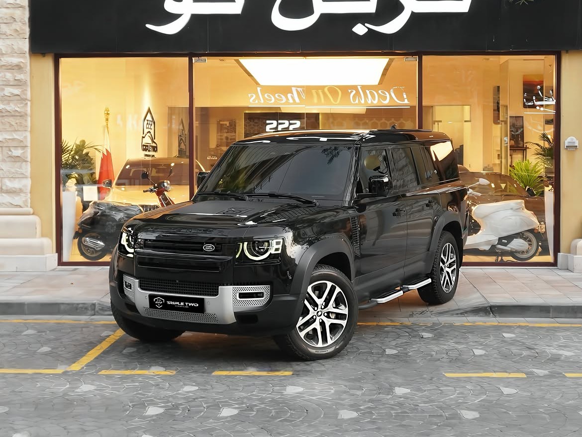 Land Rover Defender 130 3.0i6 SE 2023 - Image 2