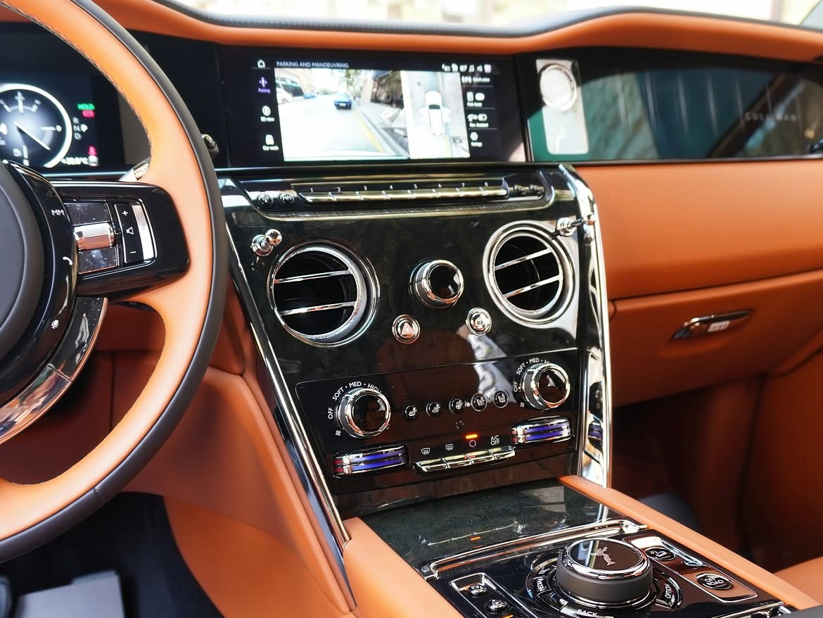 Rolls-Royce Cullinan 2026 - Image 4