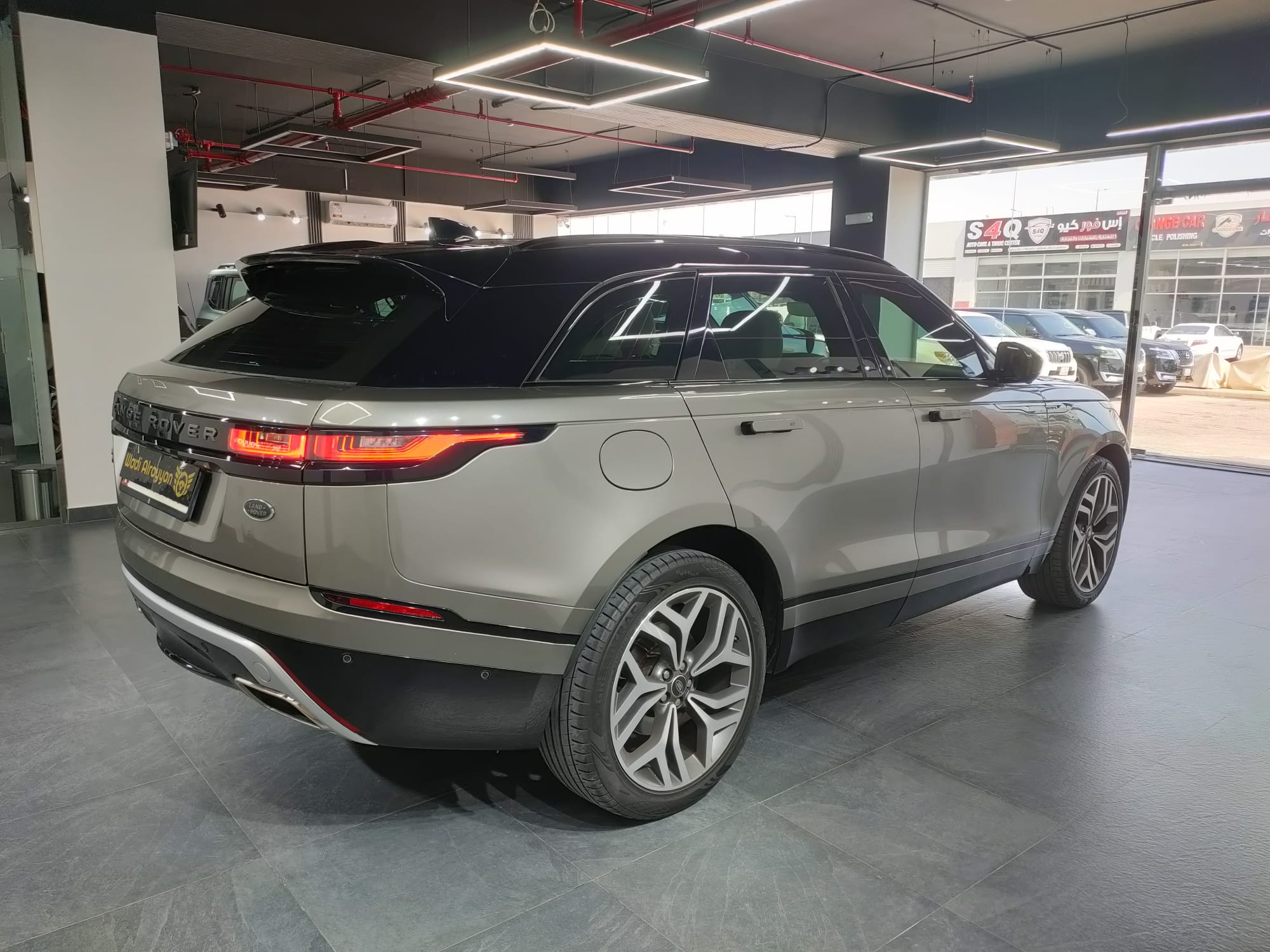Land Rover Range Rover Velar 2018 - Image 4