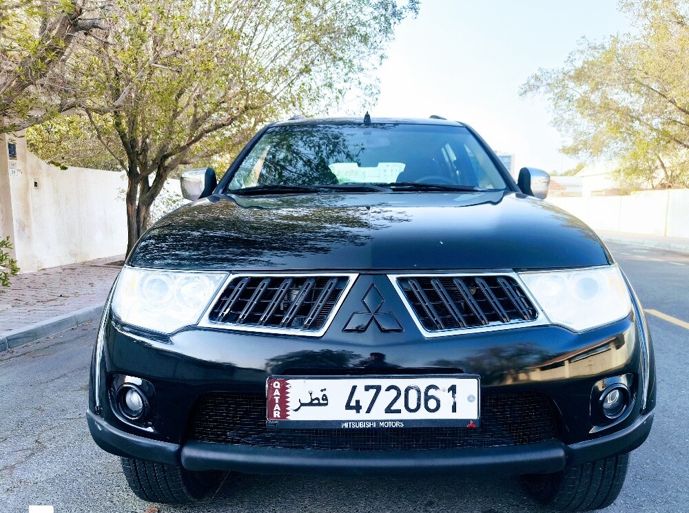 Mitsubishi Pajero Sport 2011 - Image 1