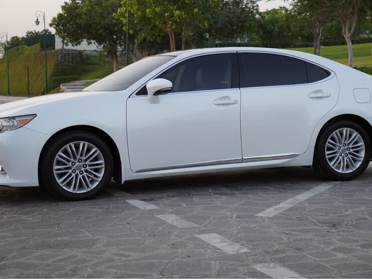 Lexus ES 350 2014 - Image 2