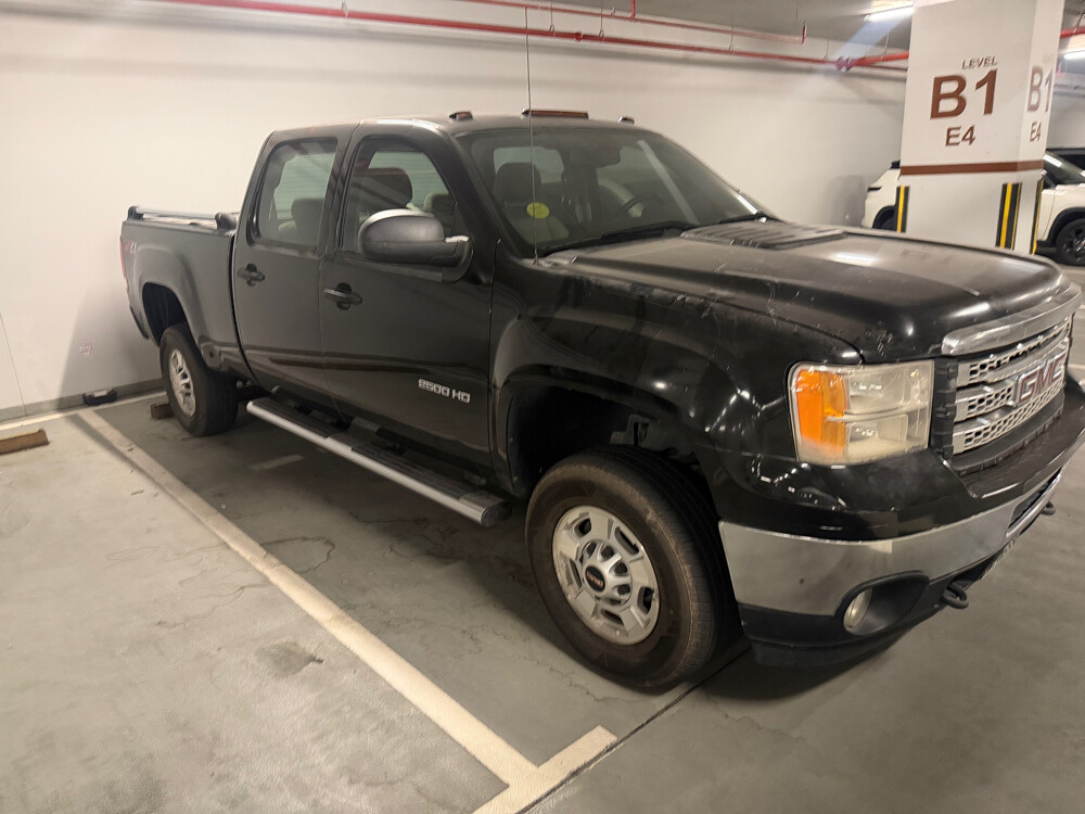 GMC Sierra 2500 HD 2013 - Image 2