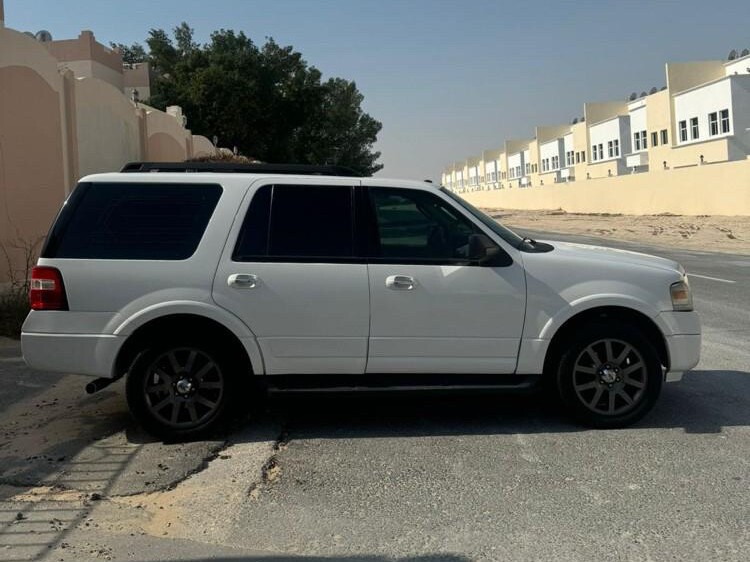 Ford Expedition 2012 - Image 2
