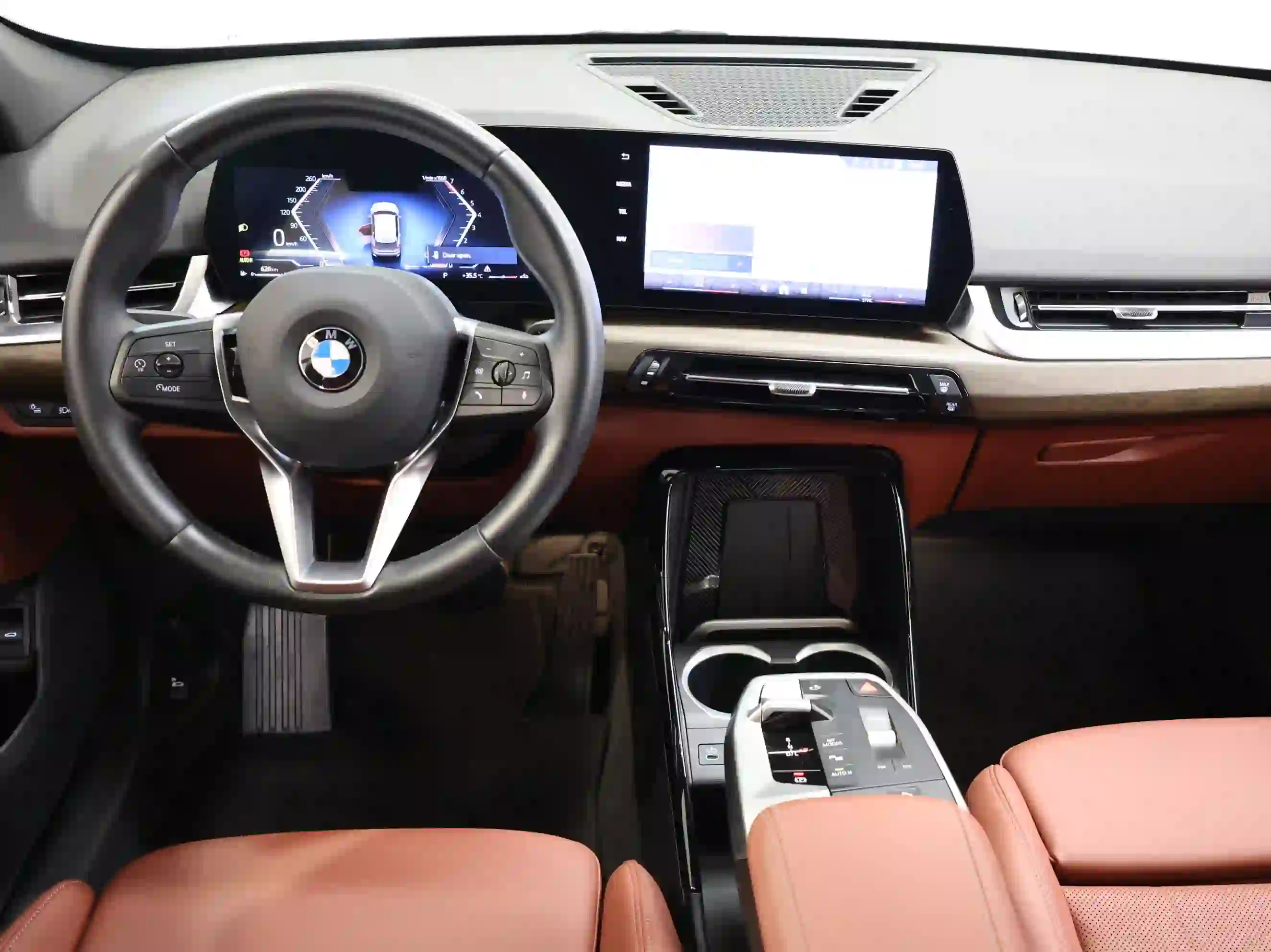 BMW X-Series X1 2026 - Image 2