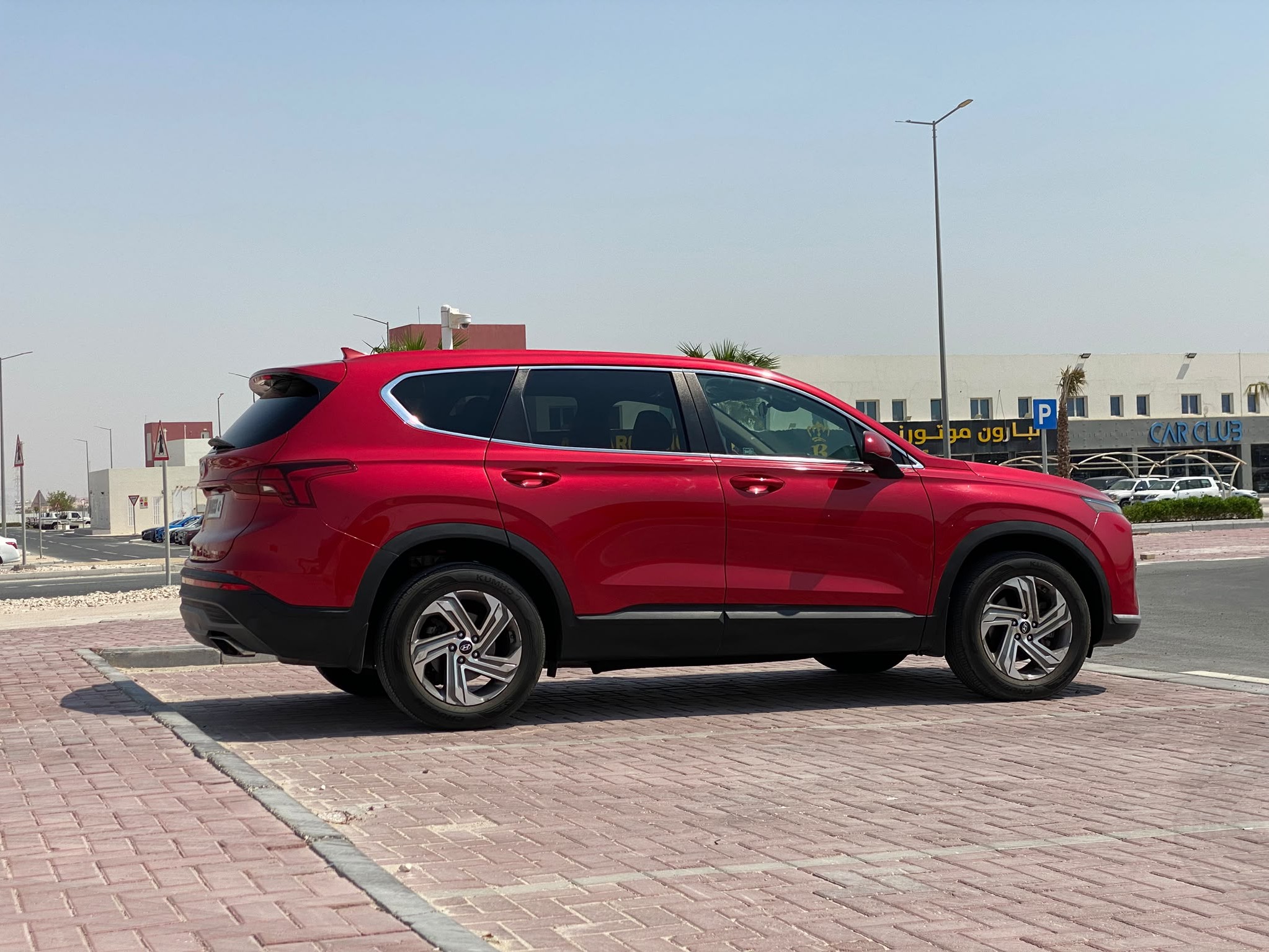 Hyundai Santa Fe 2022 - Image 4
