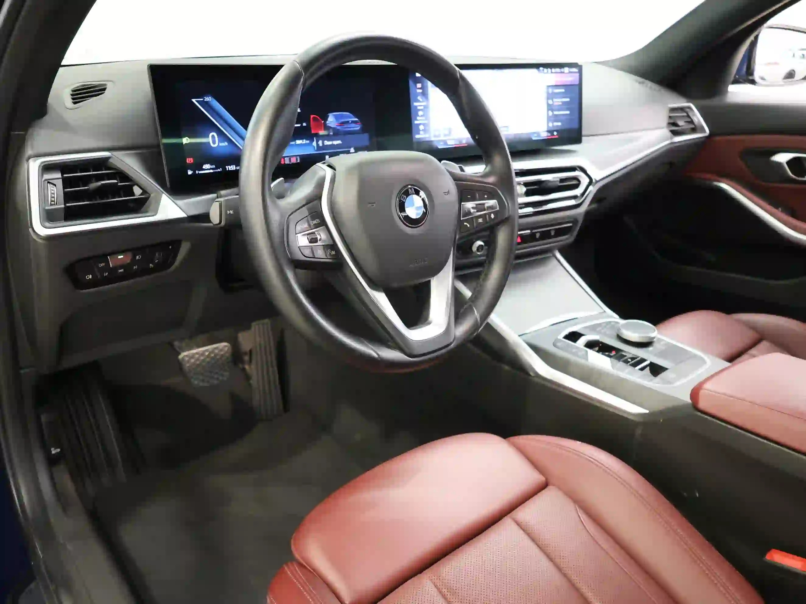 BMW 3-Series 320 i 2023 - Image 4