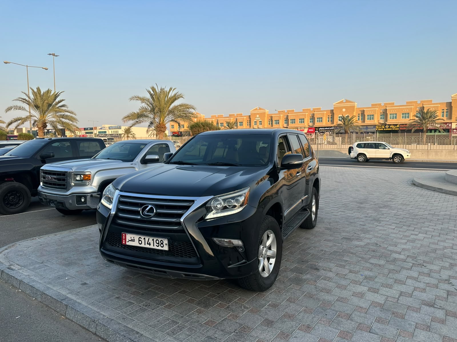 Lexus GX 460 2015 - Image 2