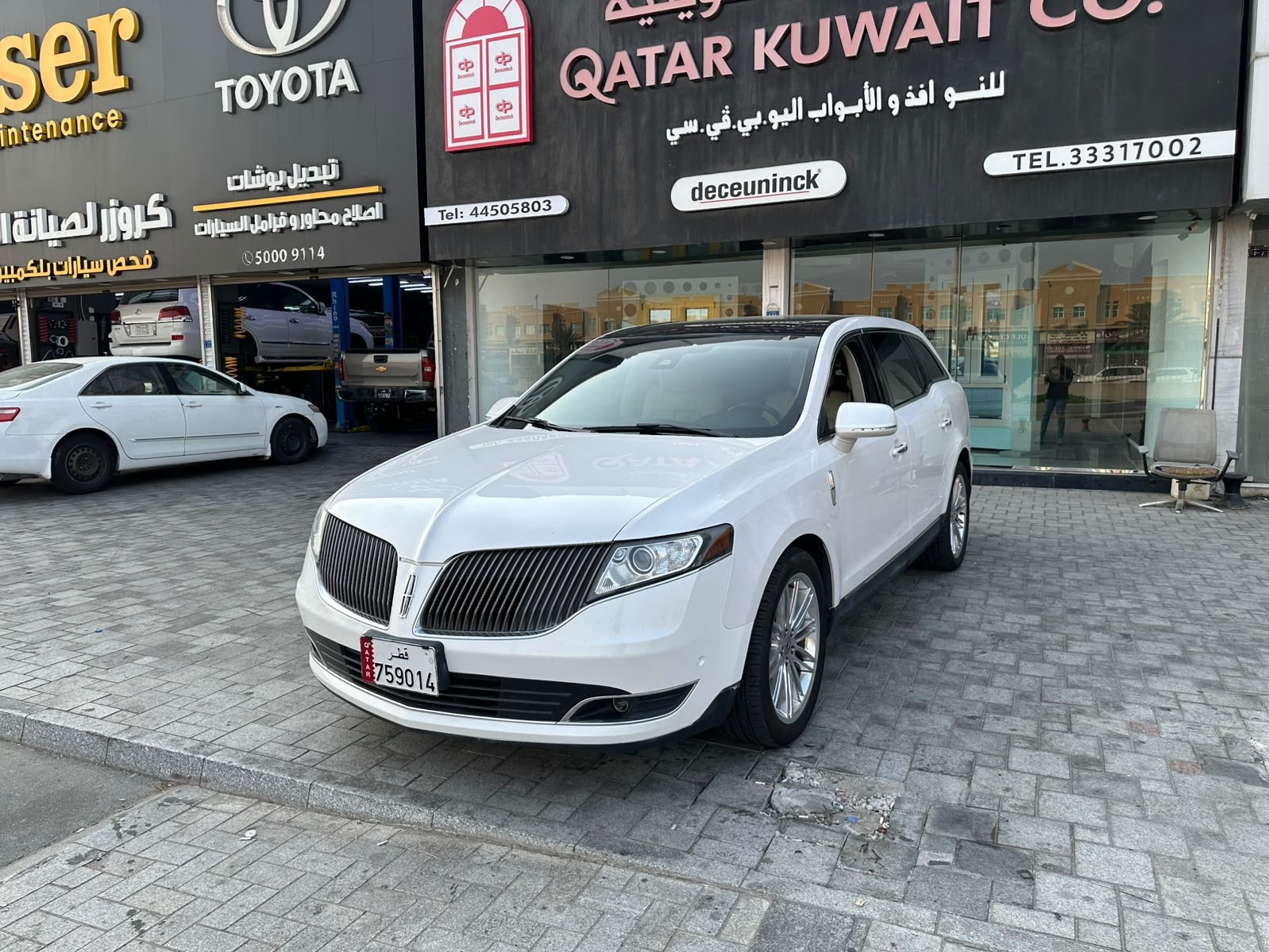 Lincoln MKT 2016 - Image 2