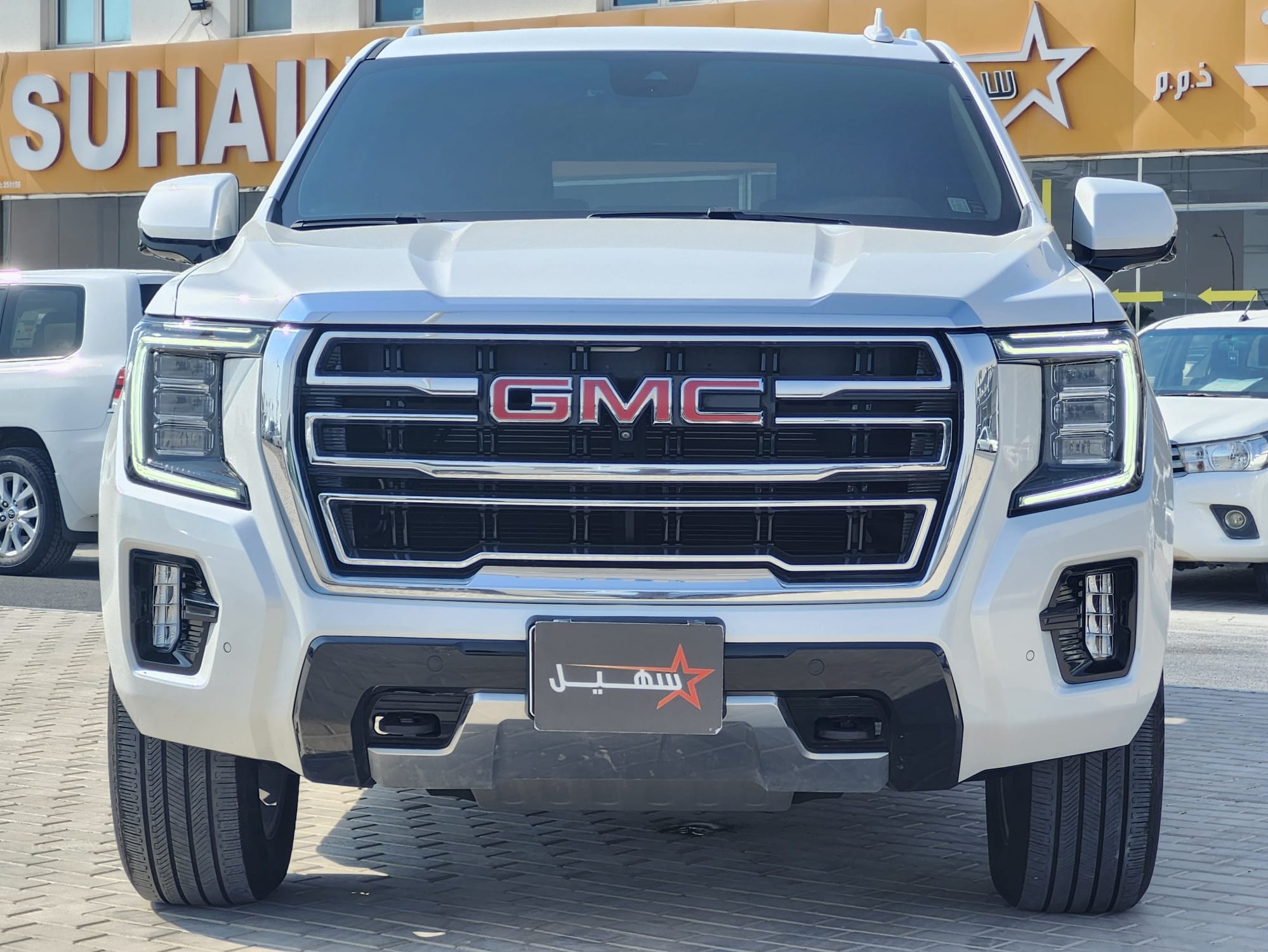 GMC Yukon SLT 2023 - Image 2