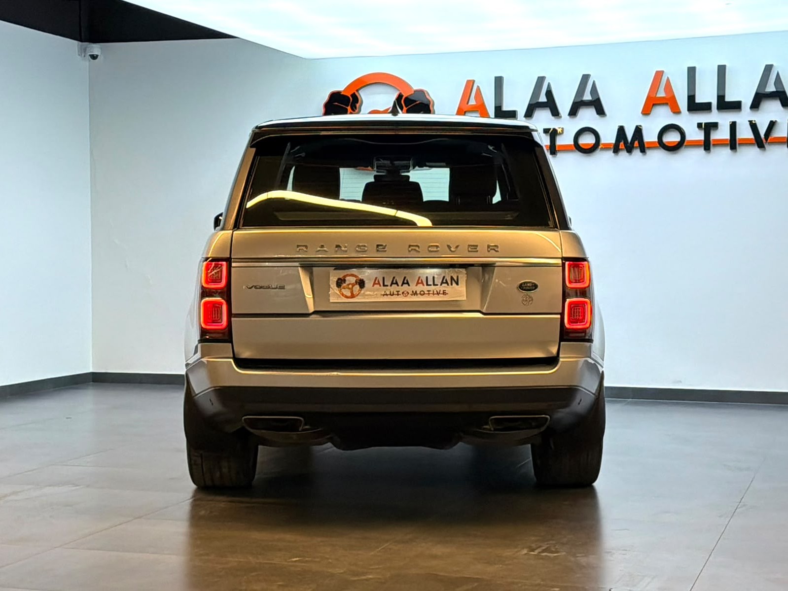 Land Rover Range Rover Vogue SuperCharged 2019 - Image 3