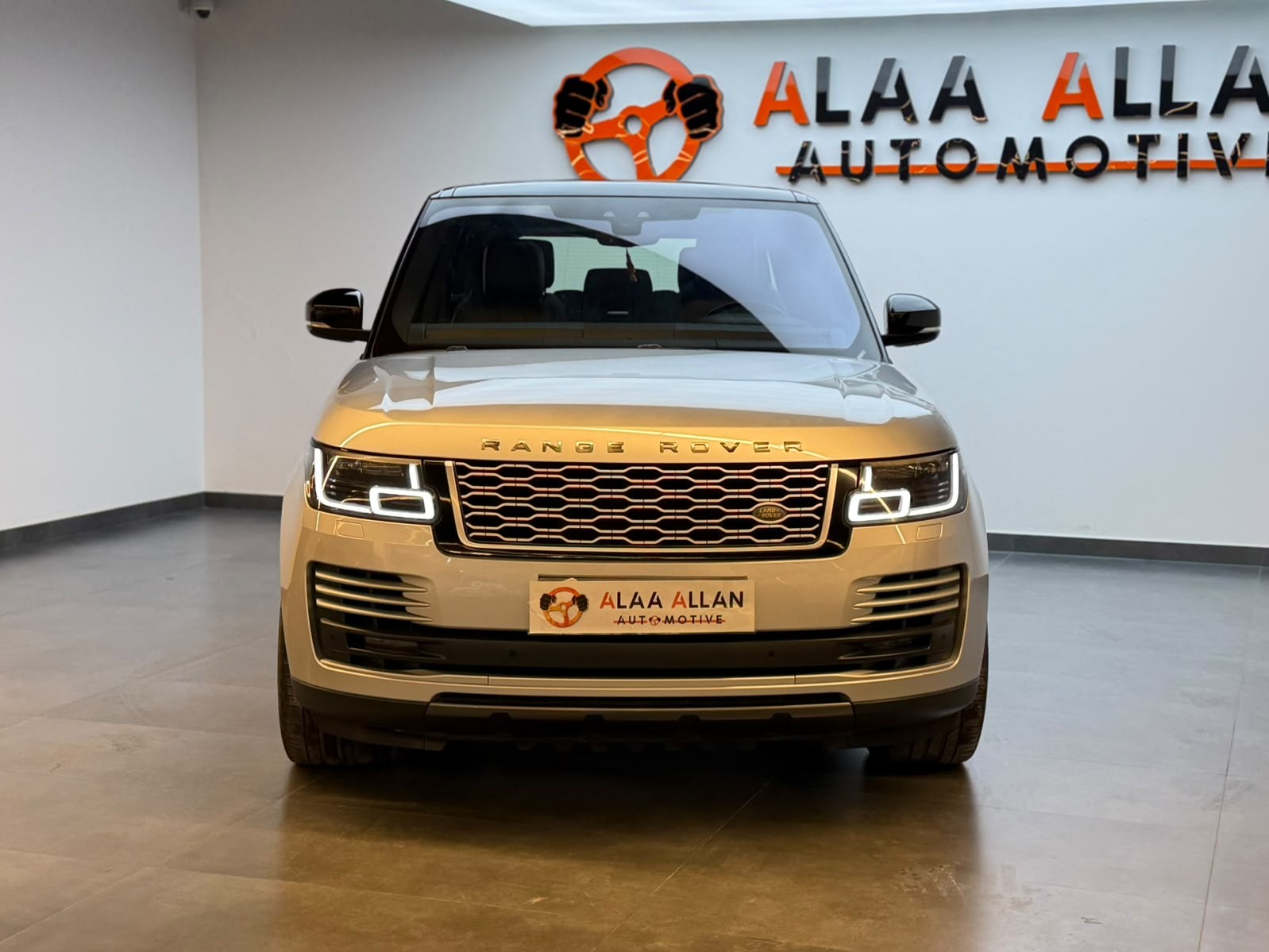 Land Rover Range Rover Vogue SuperCharged 2019 - Image 2