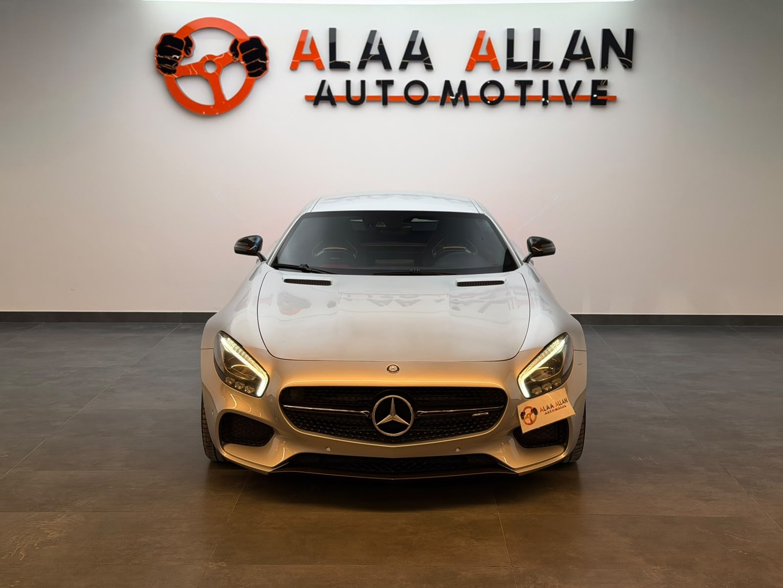 Mercedes-Benz GT 63s 2015 - Image 2