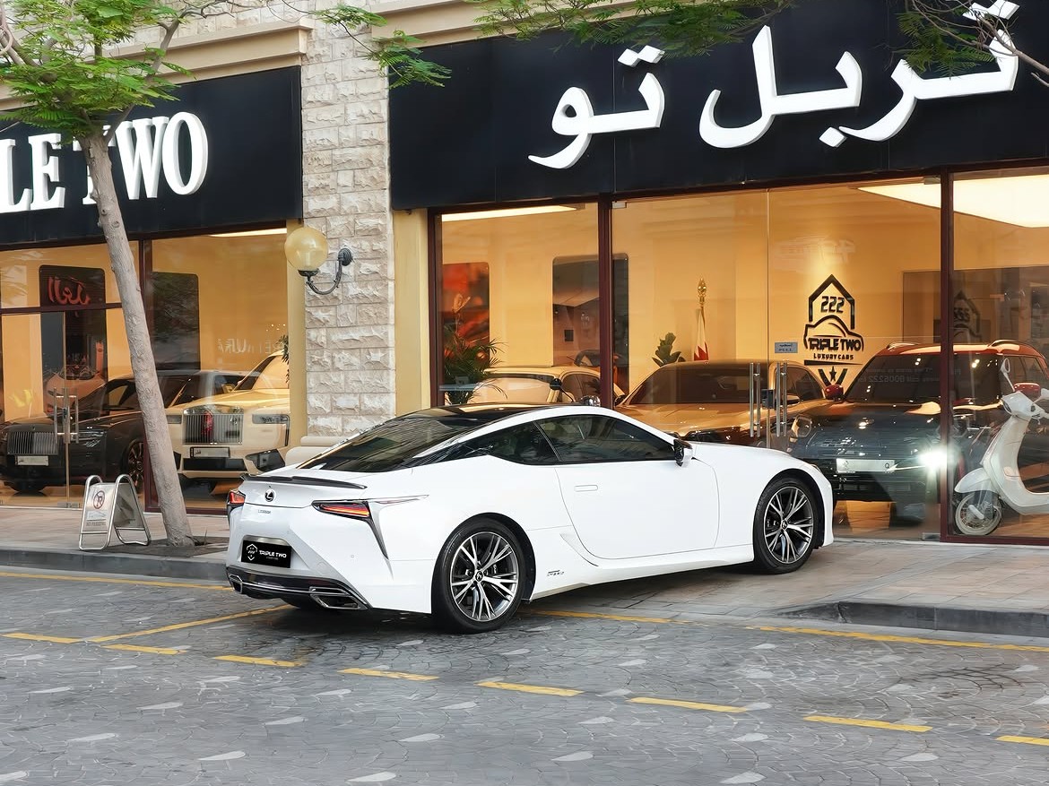 Lexus LC 500 2017 - Image 4