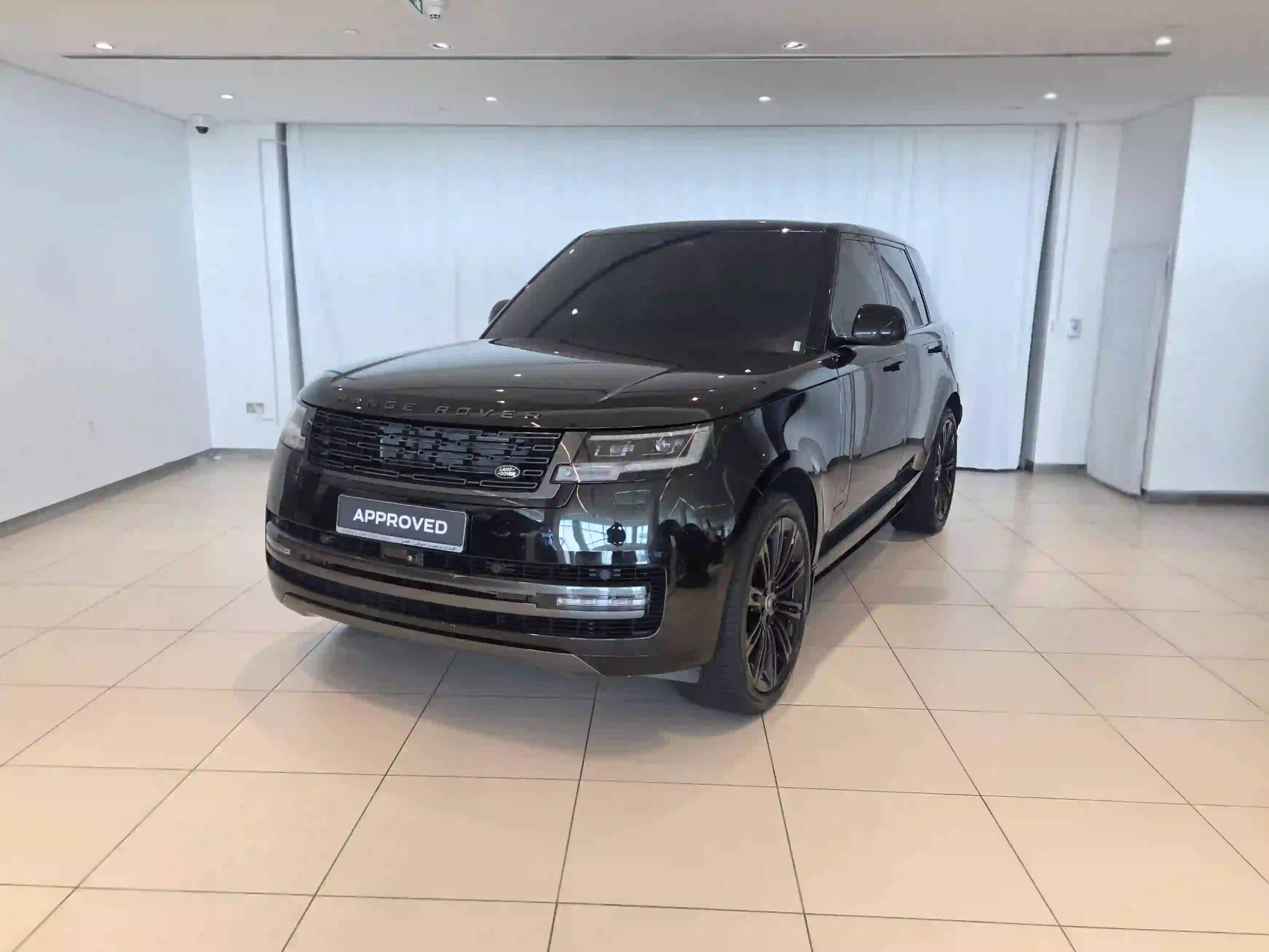 Land Rover Range Rover 4.4 V8 Autobiography 2024 - Image 1