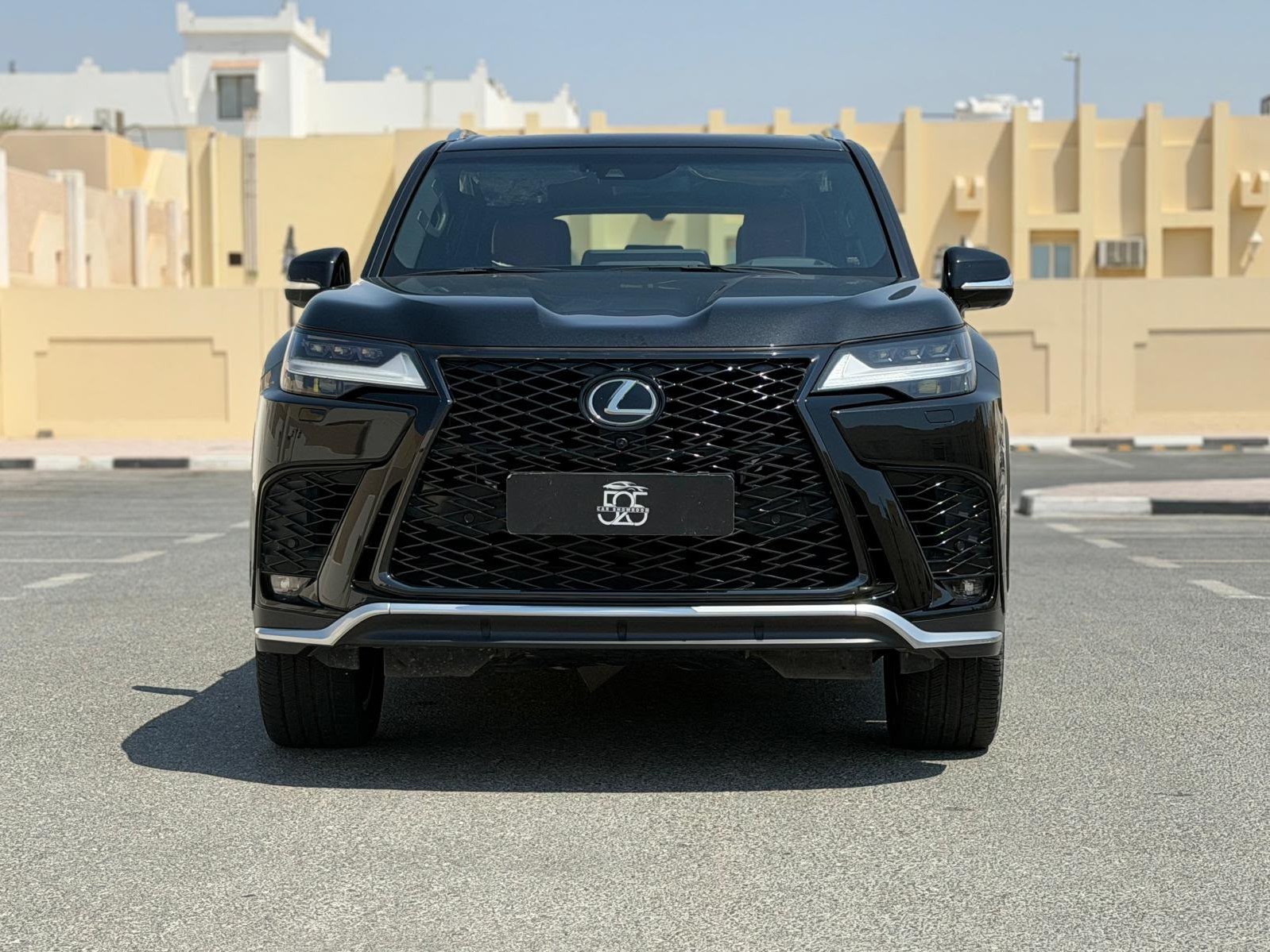 Lexus LX 600  F-Sport 2023 - Image 2