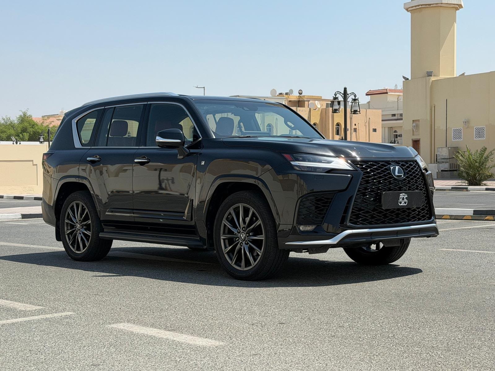 Lexus LX 600  F-Sport 2023 - Image 1