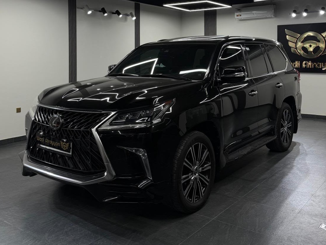 Lexus LX 570 S Black Edition 2020 - Image 3