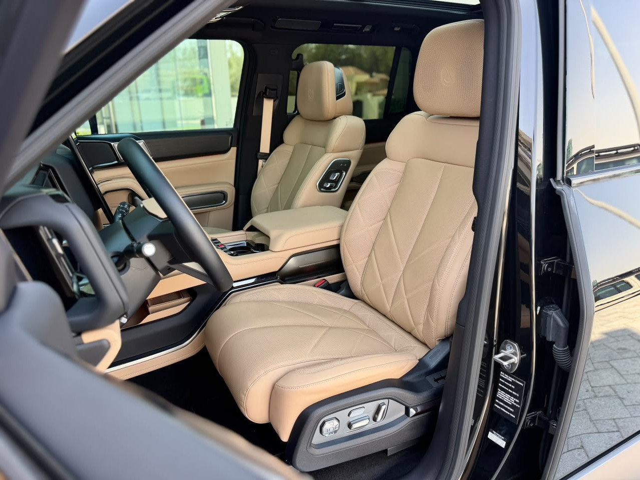 BYD DENZA 8 2026 - Image 2