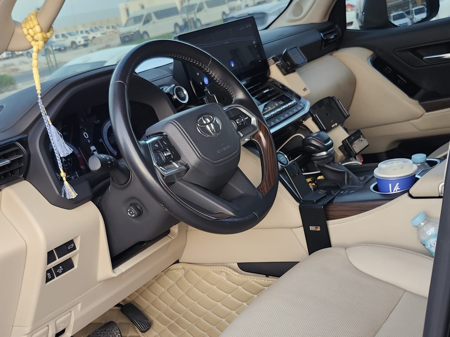 Toyota Land Cruiser VX 2025 - Image 2