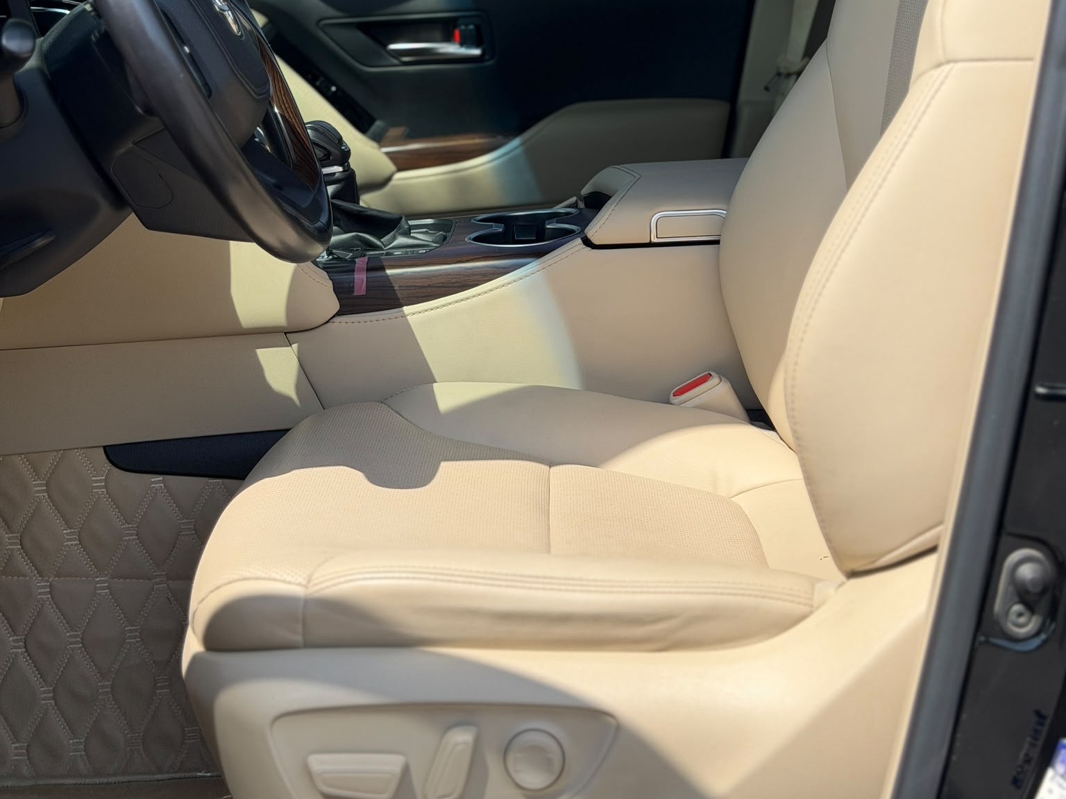 Toyota Land Cruiser GX.R 2022 - Image 4