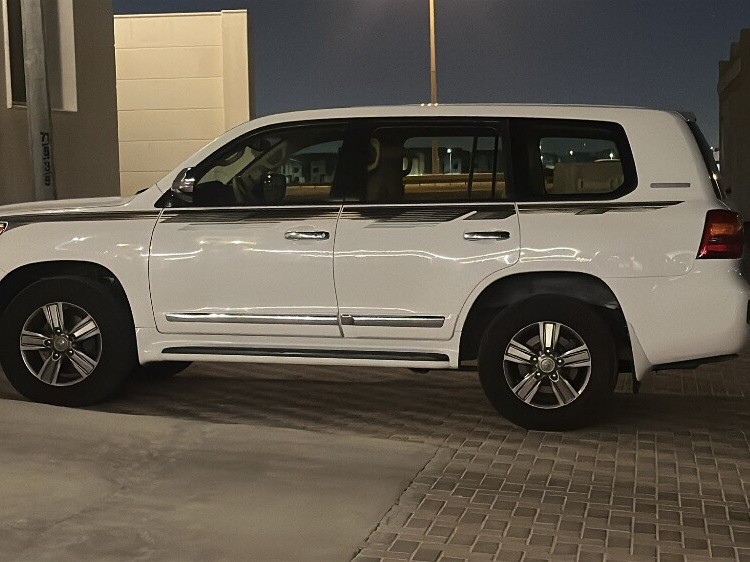 Toyota Land Cruiser GX.R 2015 - Image 4