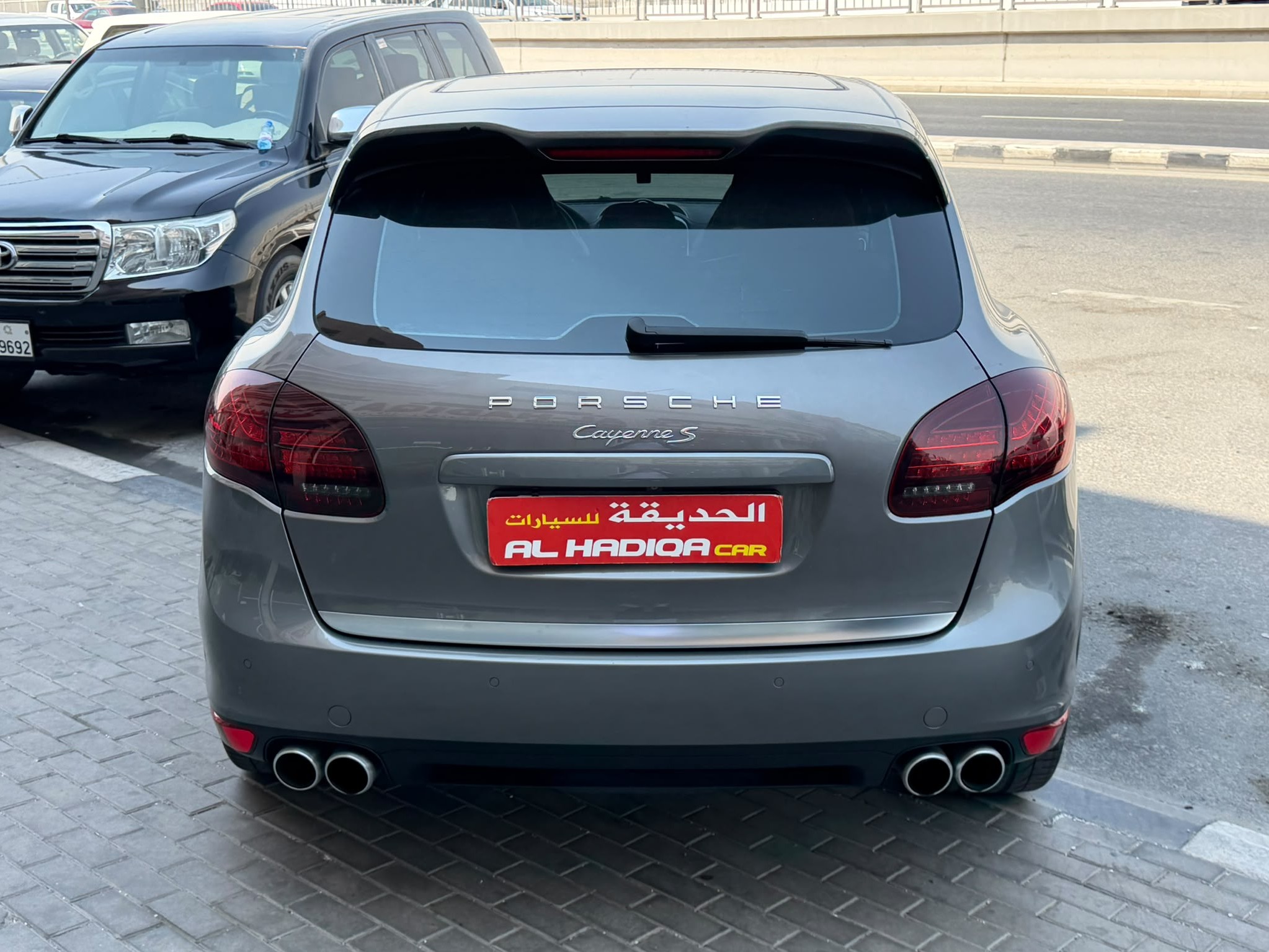 Porsche Cayenne S  2012 - Image 4