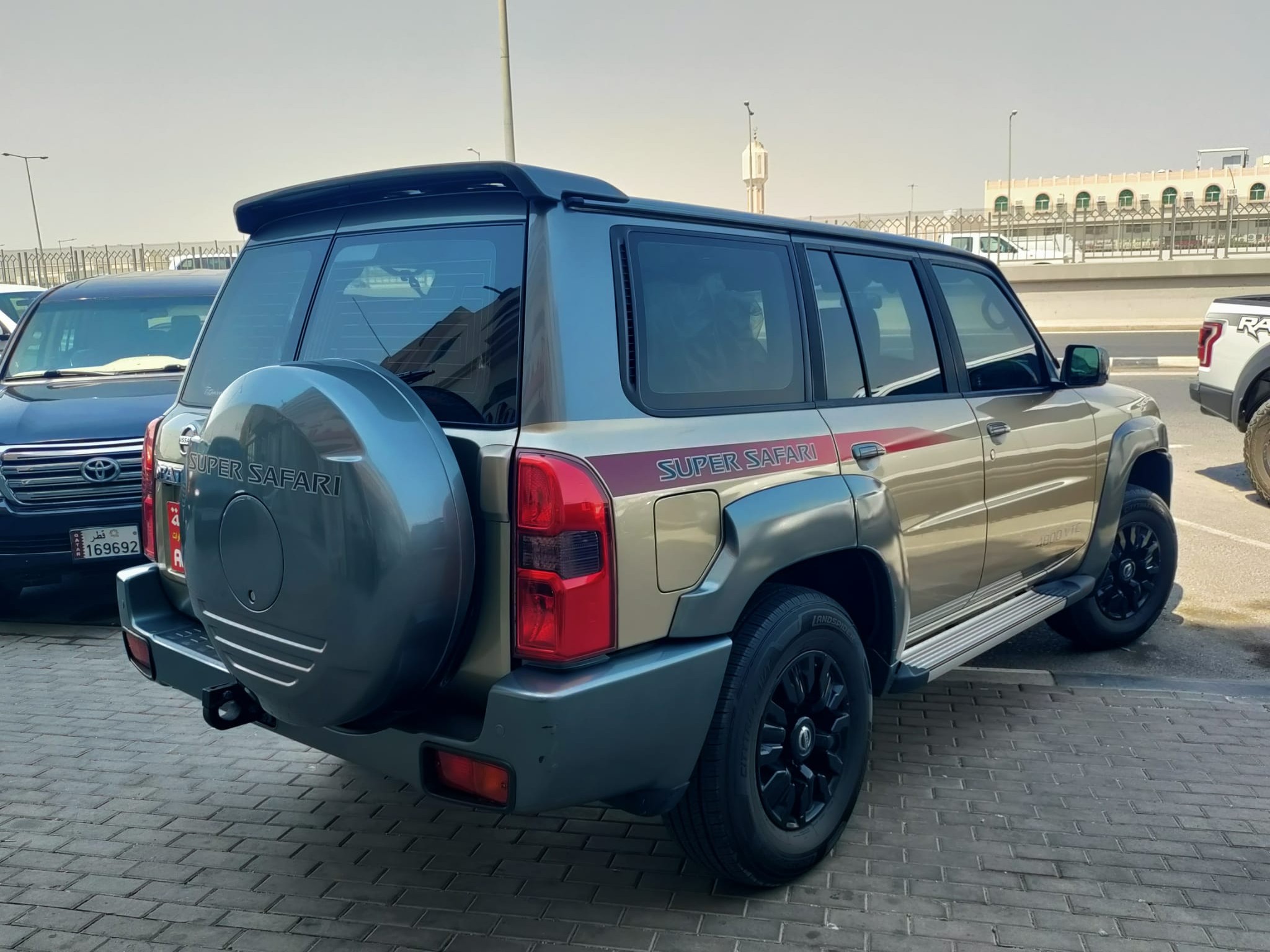 Nissan Patrol Super Safari 2017 - Image 3