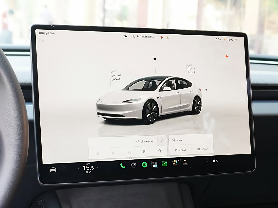 Tesla Model 3  Long Range 2024 - Image 3