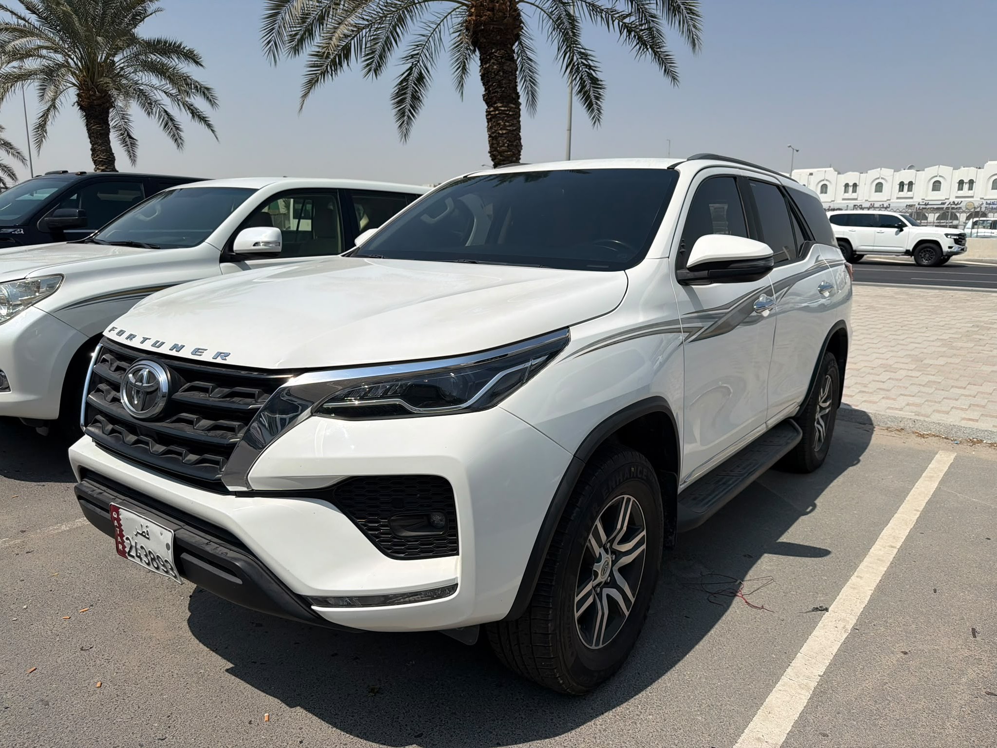 تويوتا فورتونر V6 2022 - Image 3