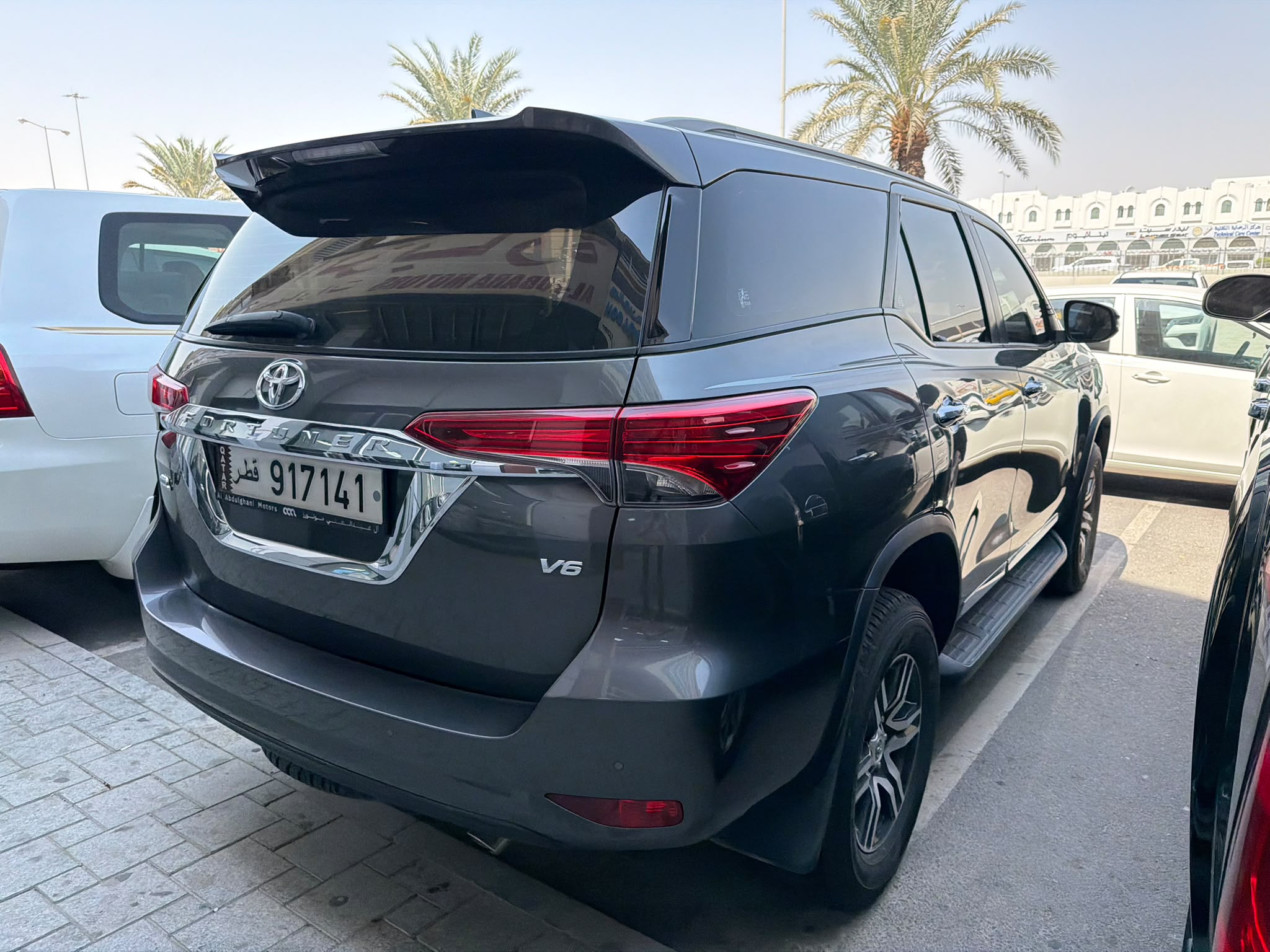 Toyota Fortuner V6 2024 - Image 4