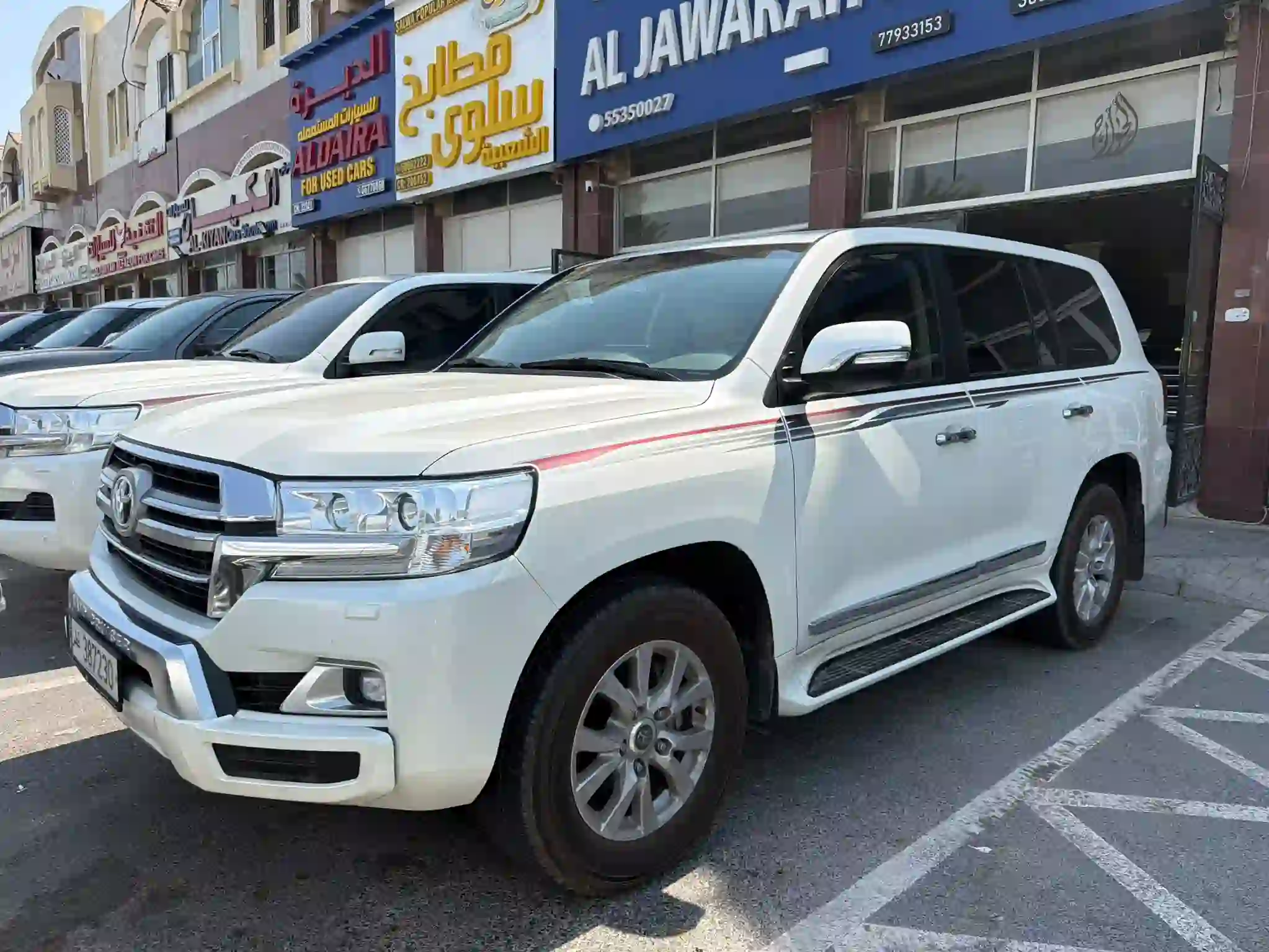 Toyota Land Cruiser GXR v8 2020 - Image 3