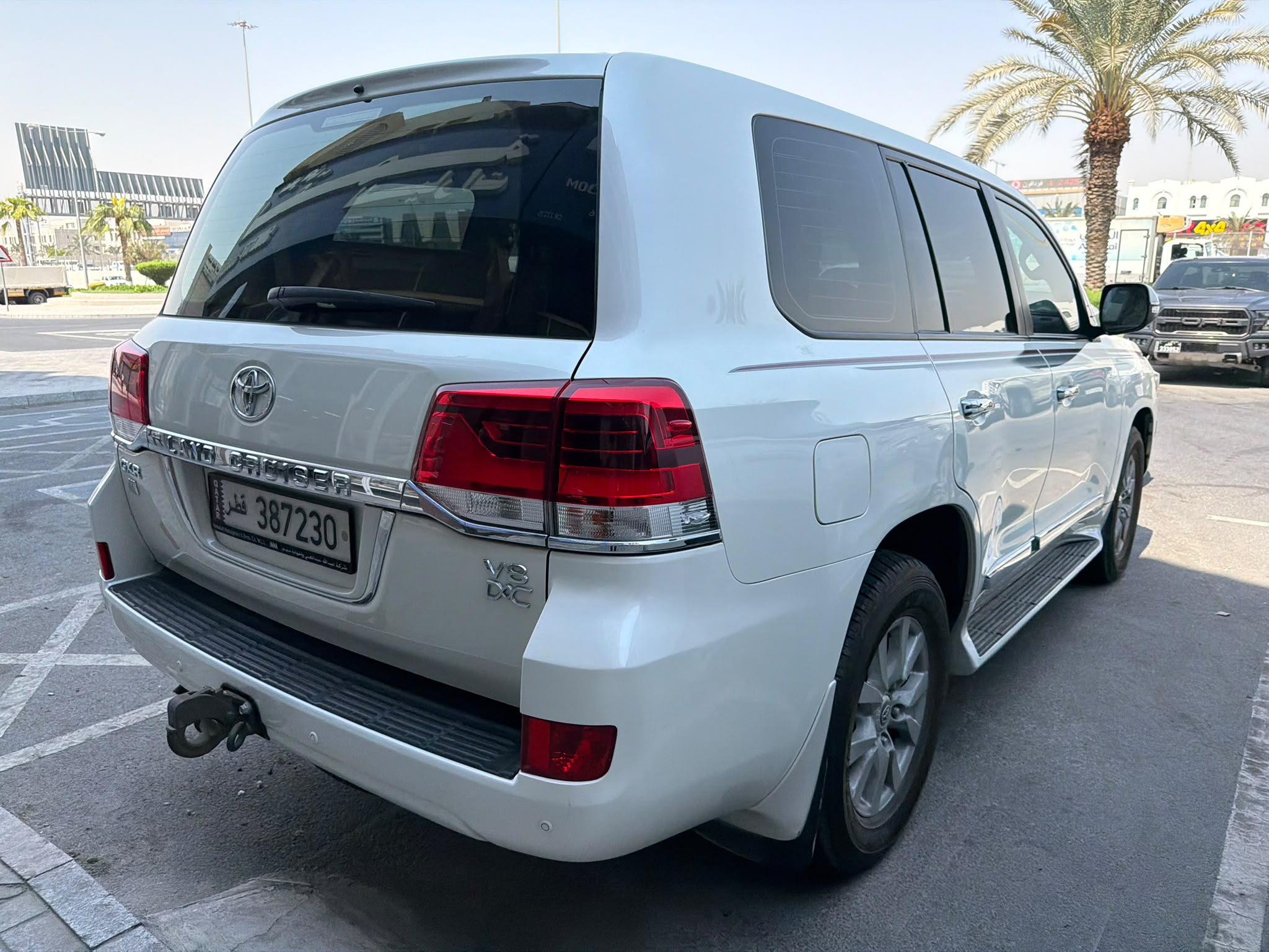 Toyota Land Cruiser GXR v8 2020 - Image 4
