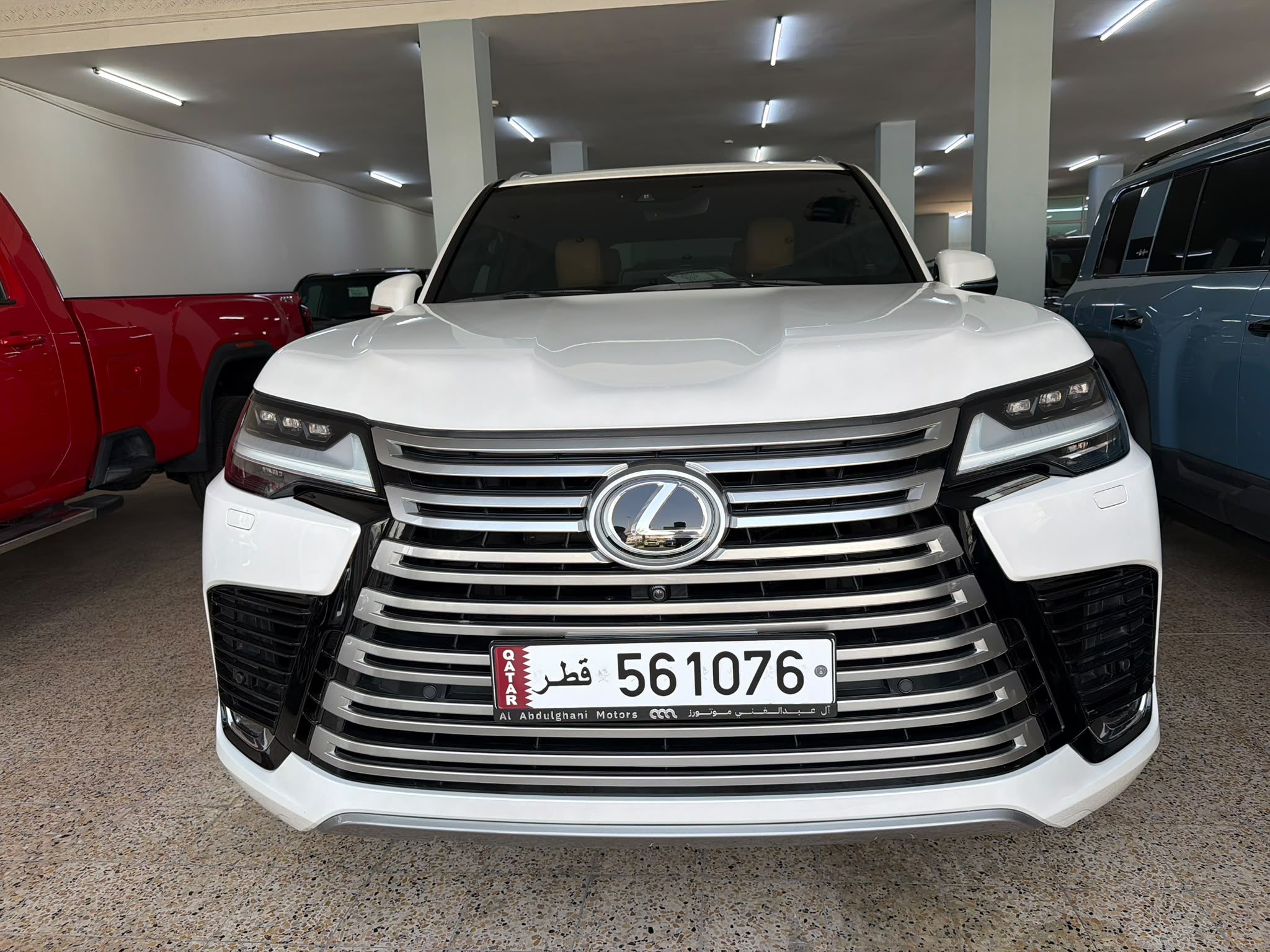 Lexus LX 600 Luxury  2024 - Image 2