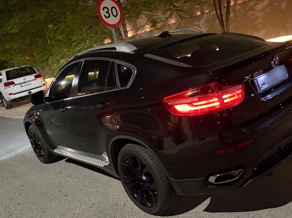 BMW X-Series X6 50i 2013 - Image 3