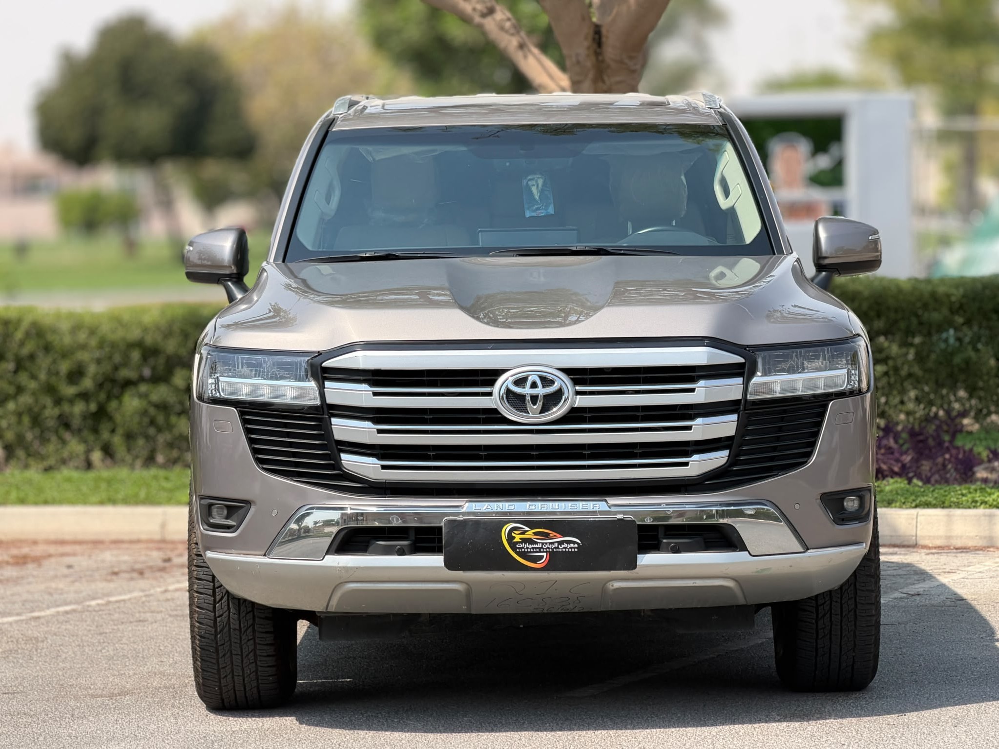Toyota Land Cruiser GX.R 2024 - Image 2