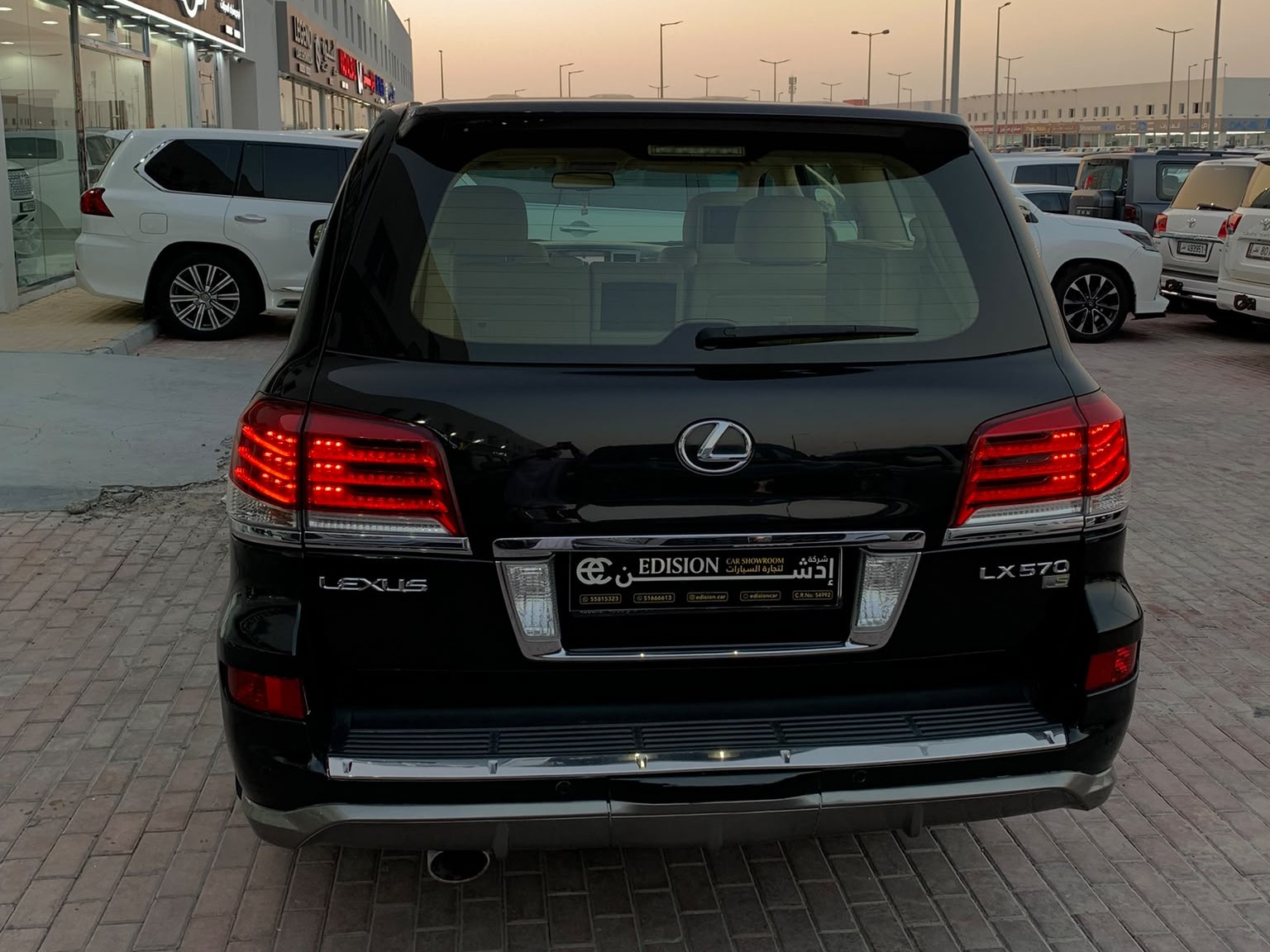 Lexus LX 570 2014 - Image 2