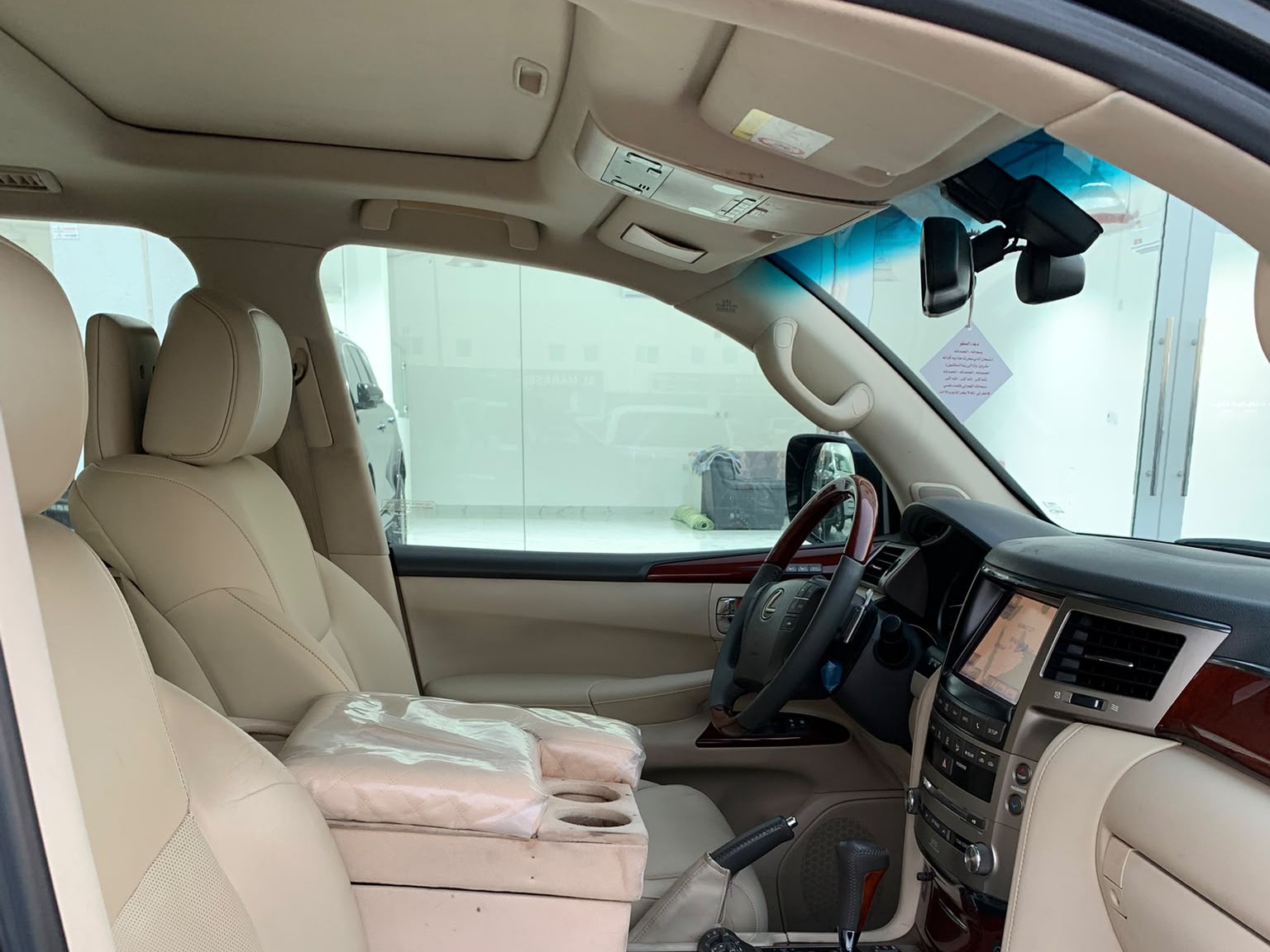 Lexus LX 570 2014 - Image 3