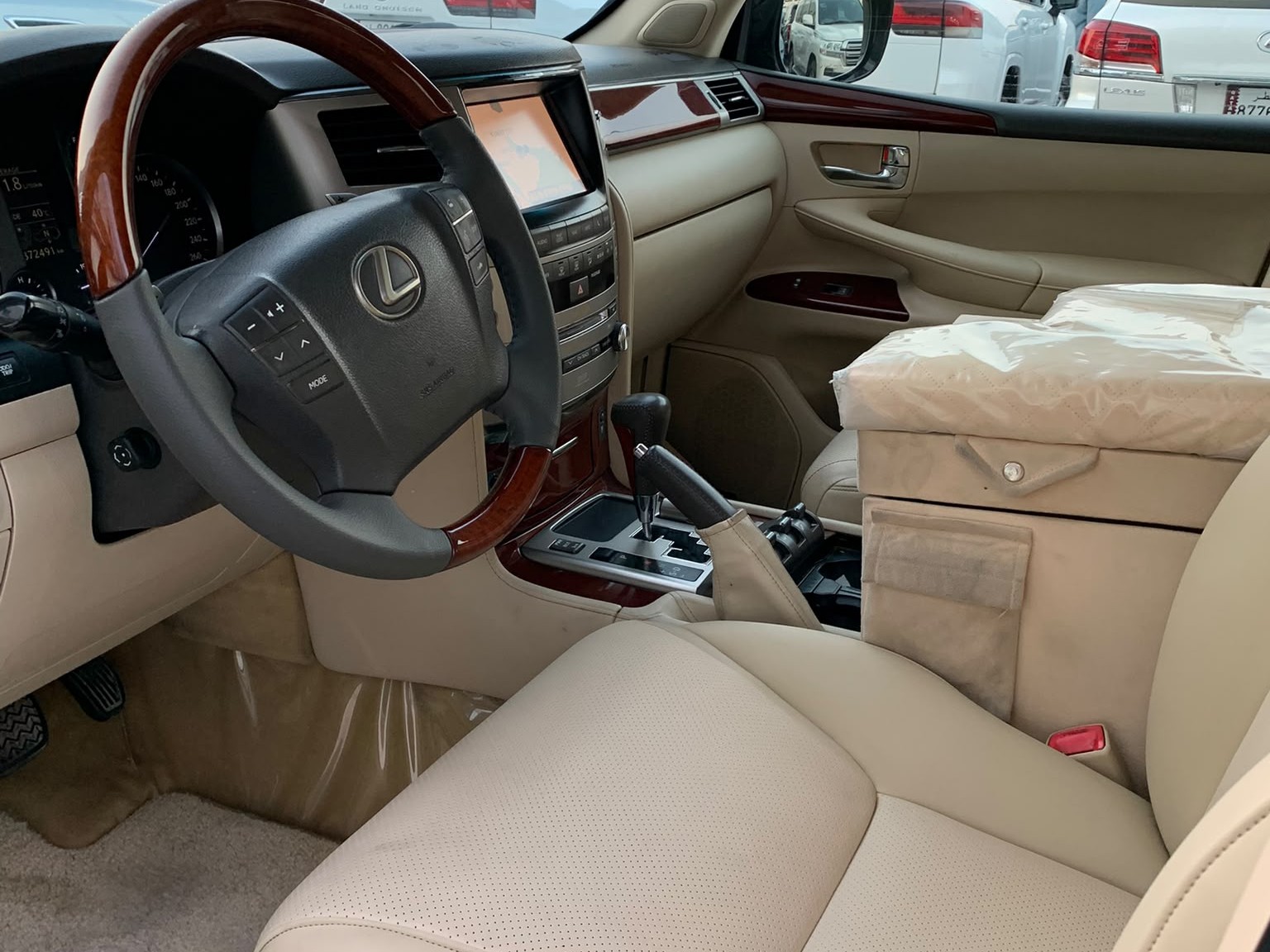 Lexus LX 570 2014 - Image 4