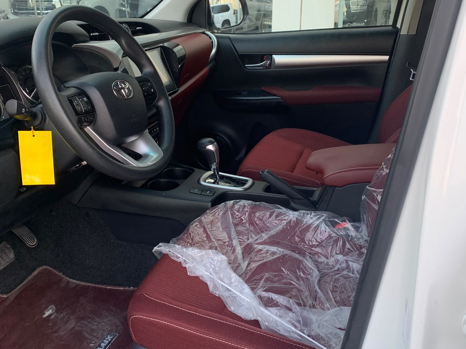 Toyota Hilux 2026 - Image 2